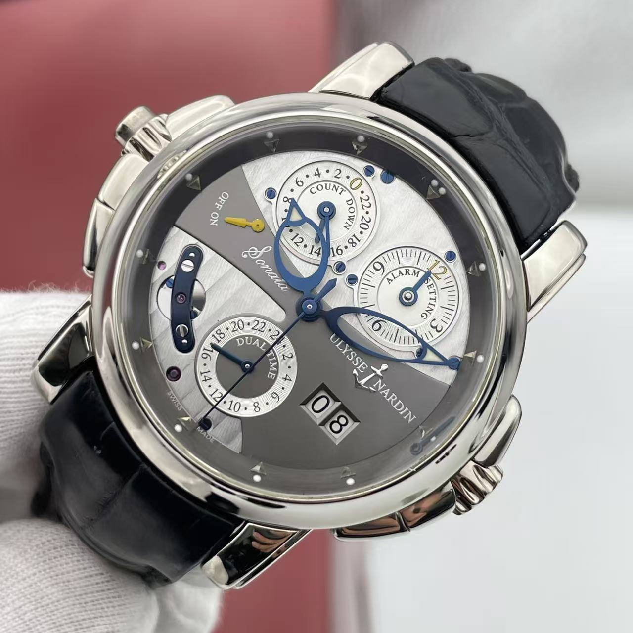 Ulysse Nardin 660-88 detail 2