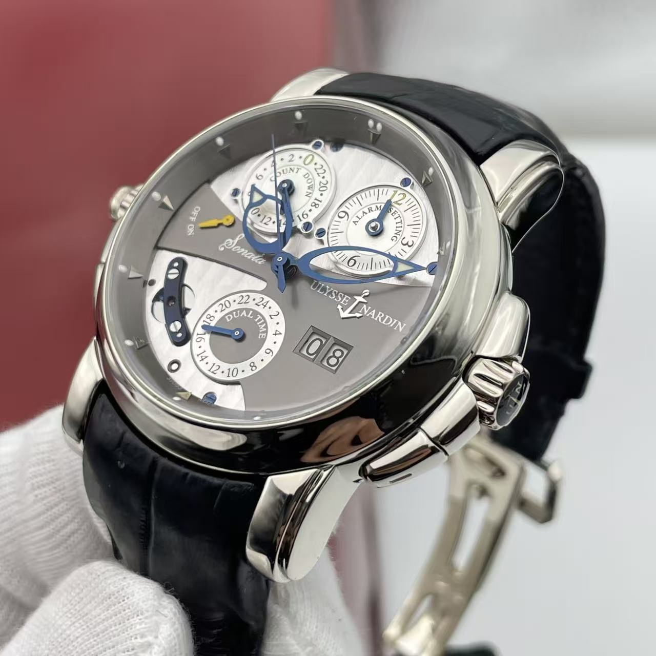 Ulysse Nardin 660-88 detail 3