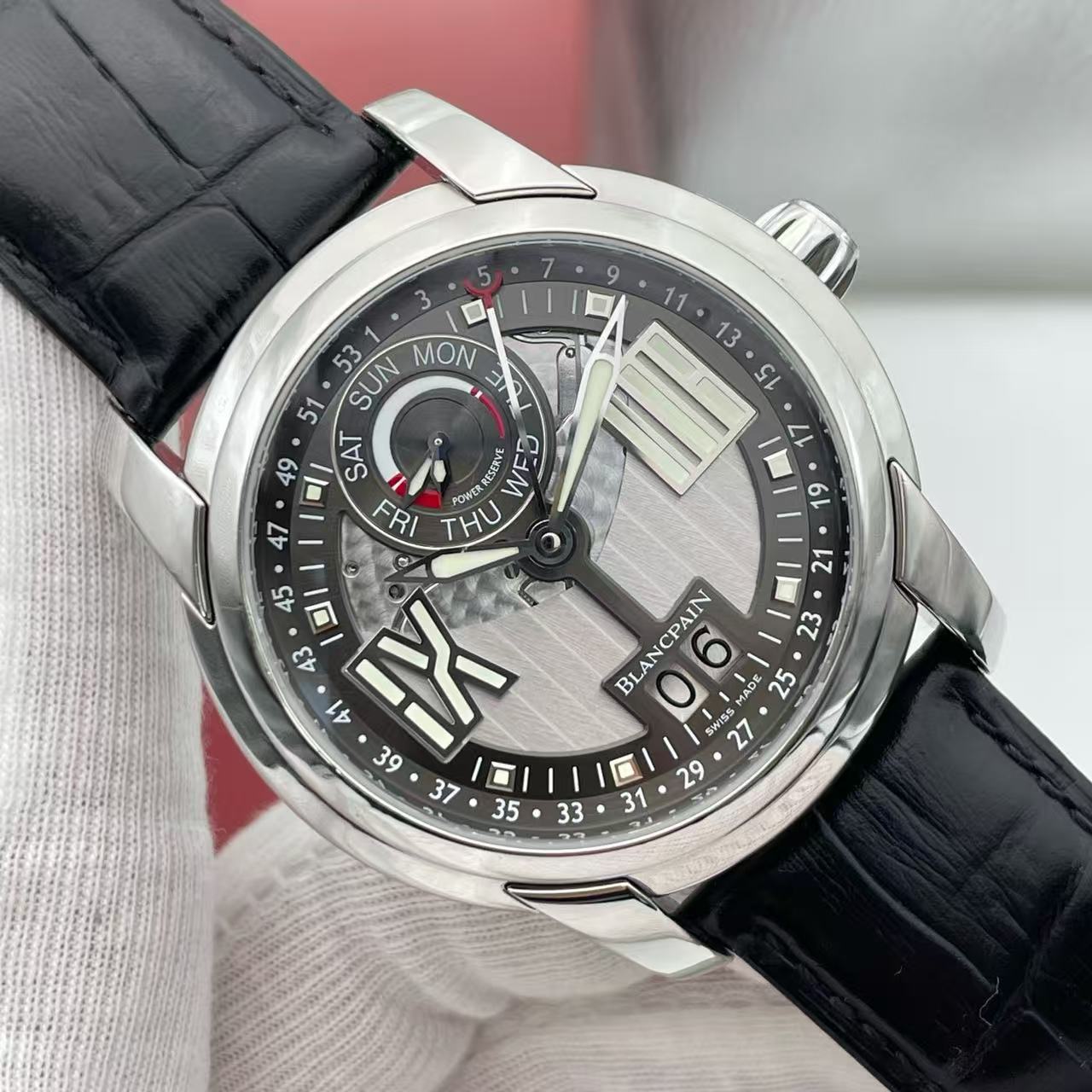 Blancpain 8837-1134-53b detail 7