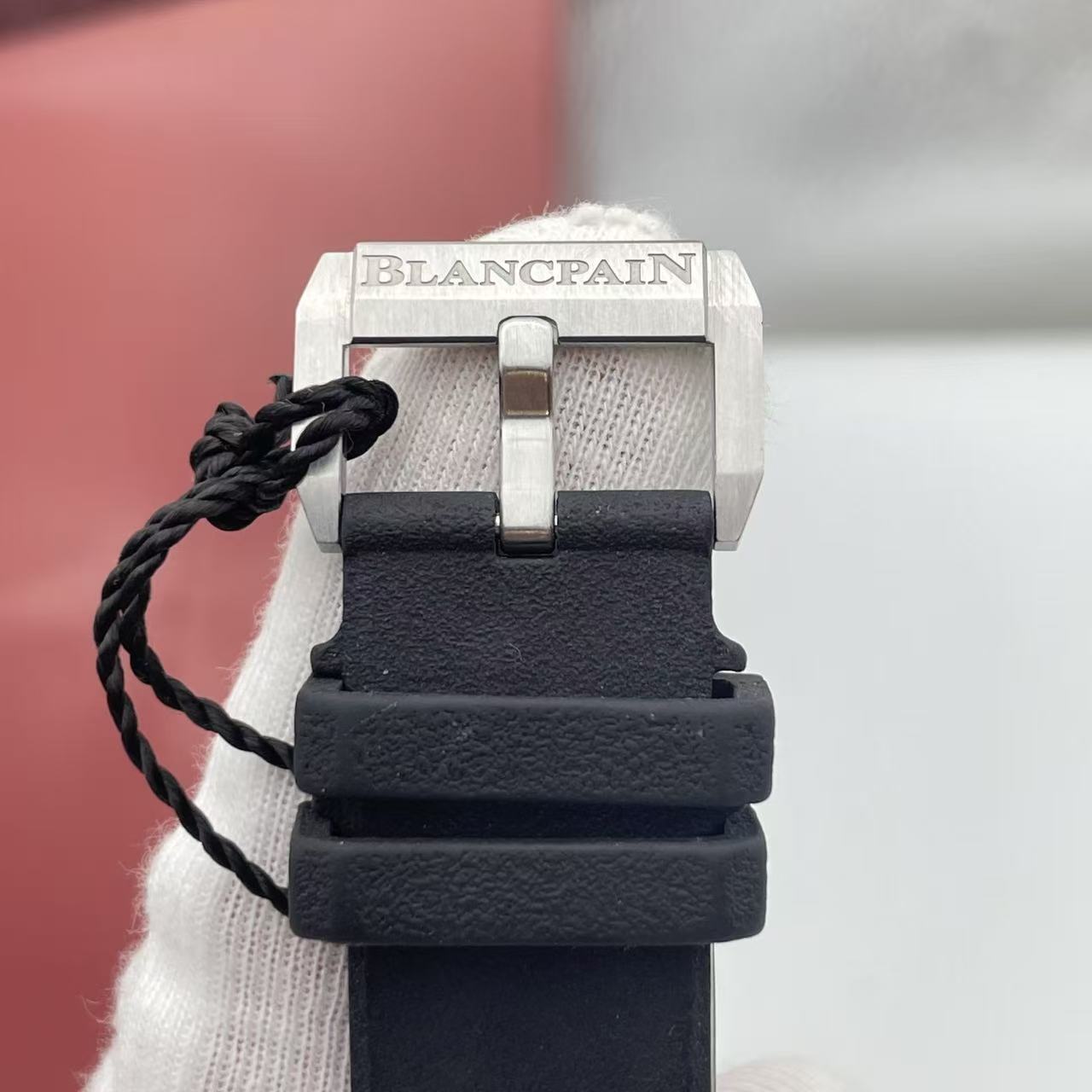Blancpain 5054-1110-B52A detail 5