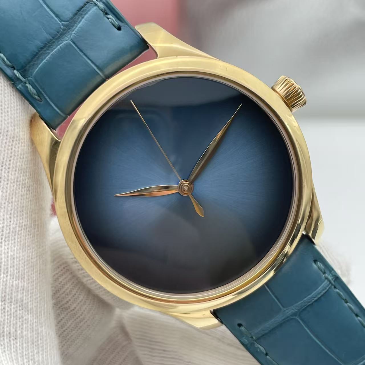 H.Moser & Cie() 1200-0409 detail 2
