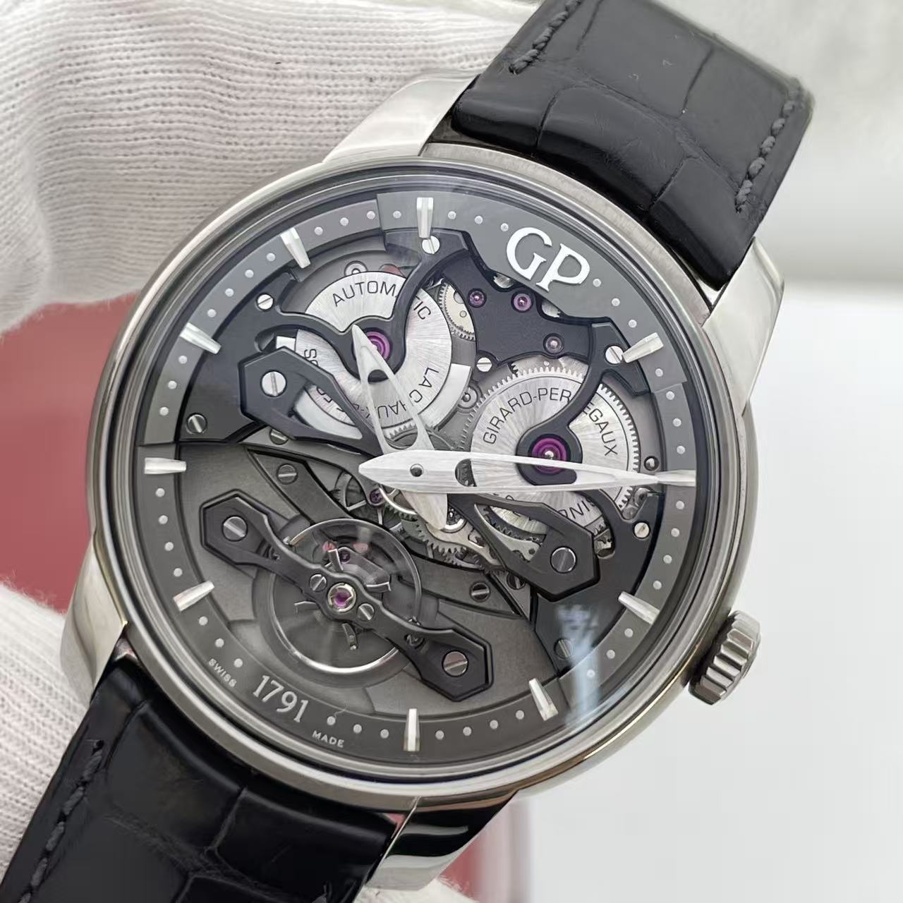 Girard Perregaux 84000 detail 7