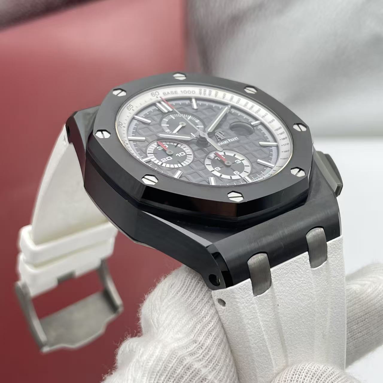 Audemars Piguet 26405CE.OO.A002CA.01 detail 3