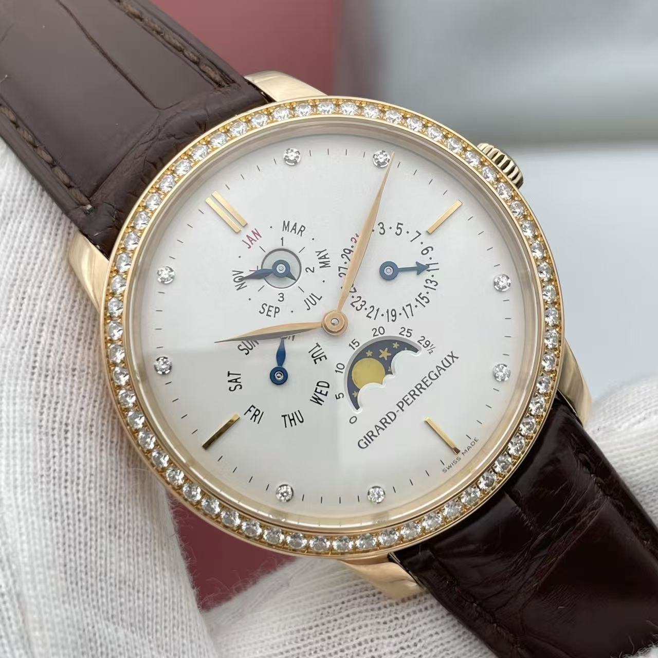 Girard Perregaux 90535D detail 2