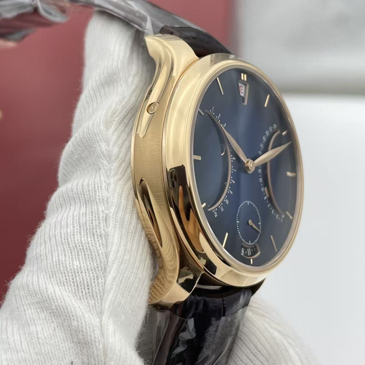 H.Moser & Cie() Endeavour detail 7