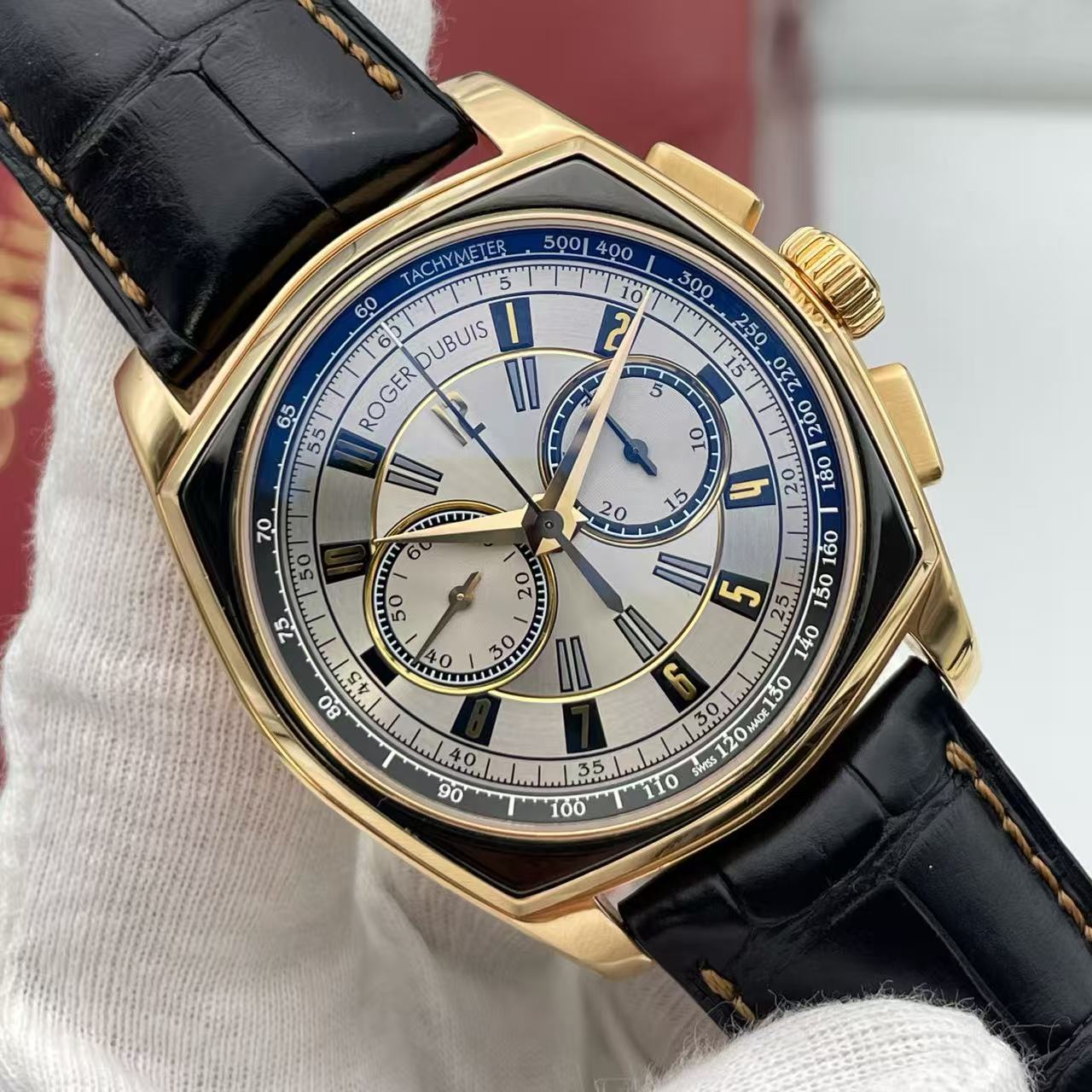 Roger Dubuis RDDBMG0004 detail 1