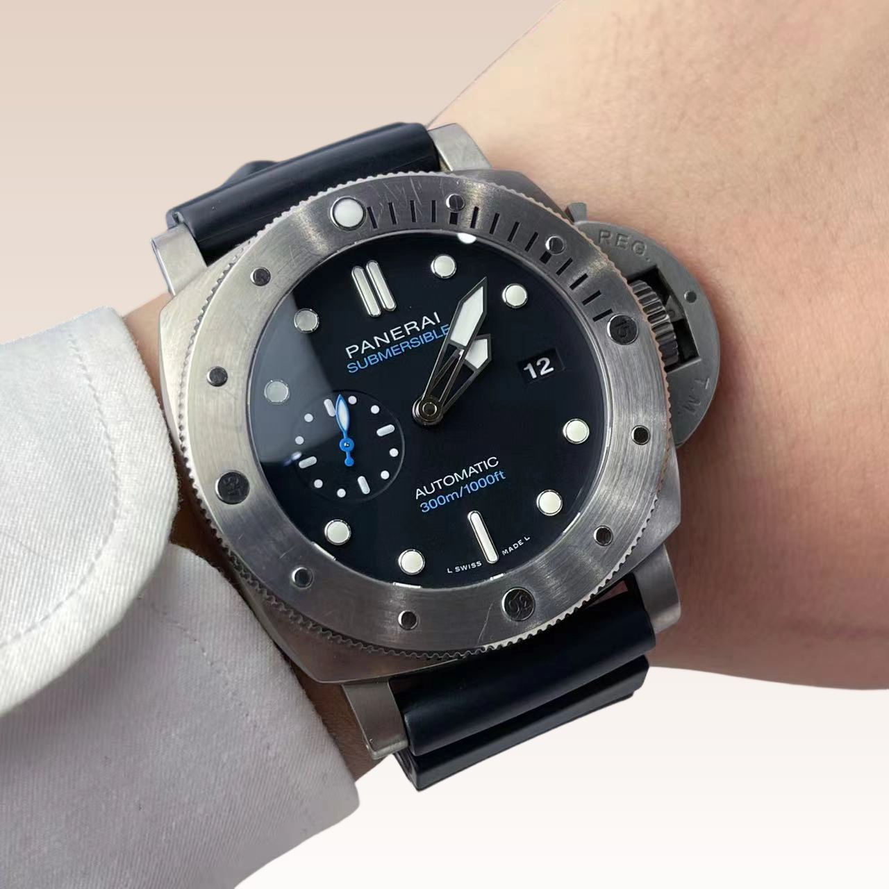Panerai PAM02305
