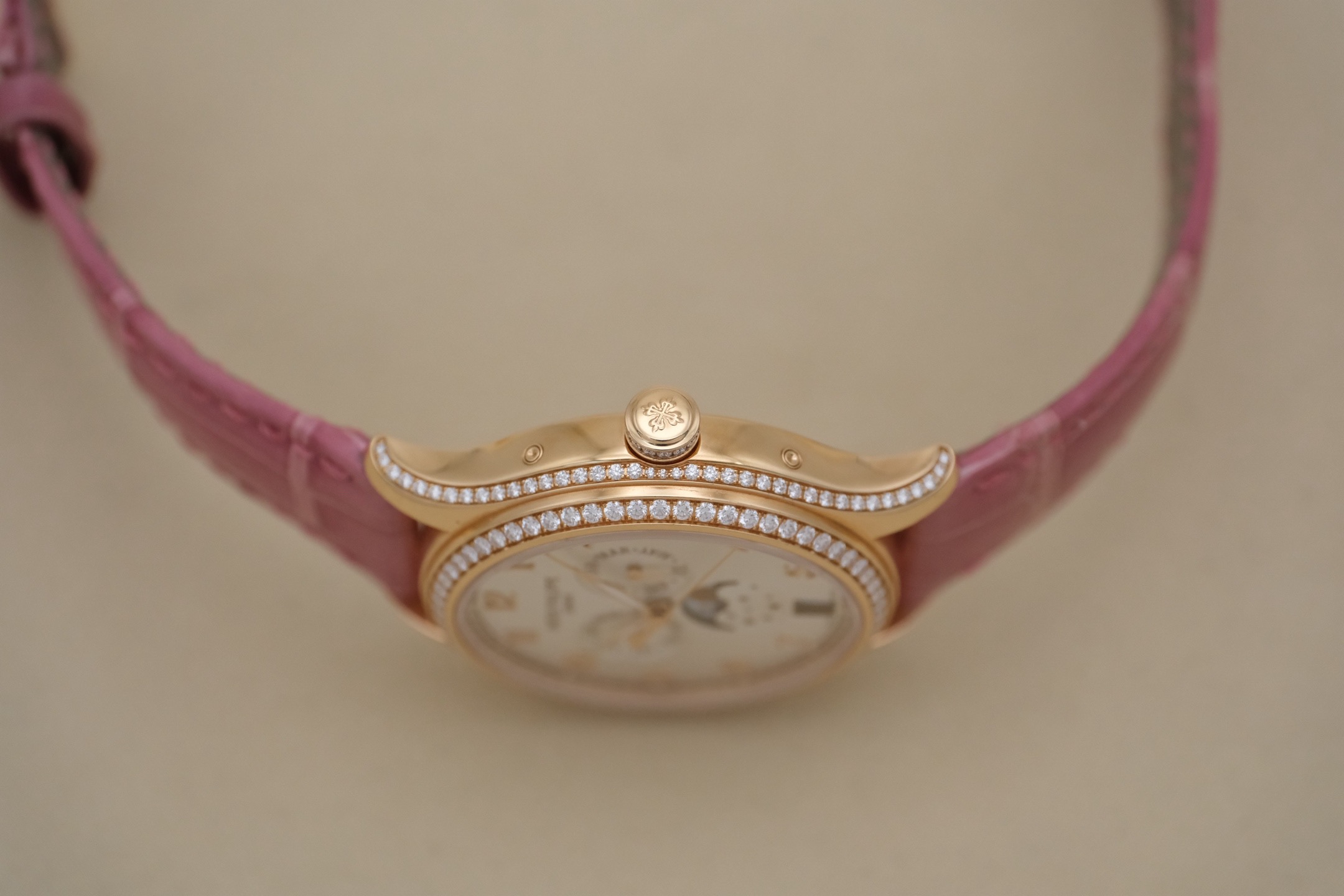 Patek Philippe 4947R-001 detail 4