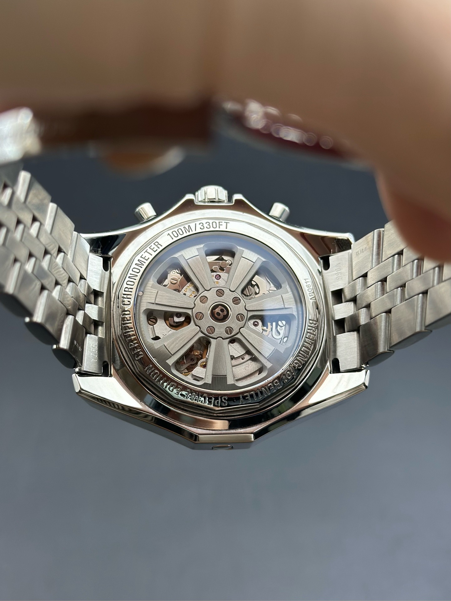 Breitling AB061112.BD80.990A detail 7