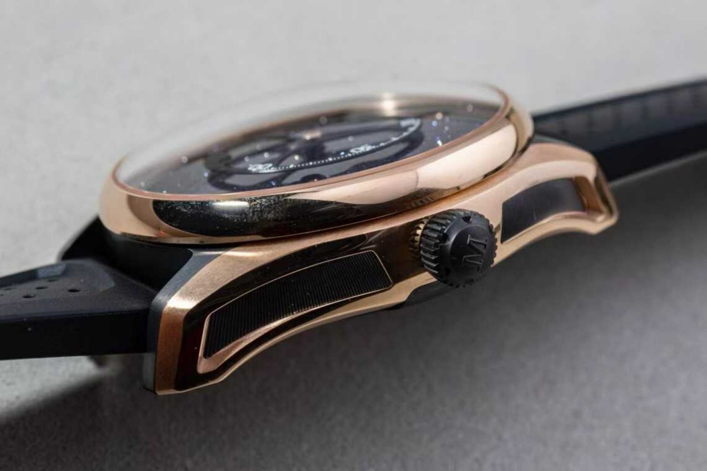 H.Moser & Cie() 3240-0900 detail 3