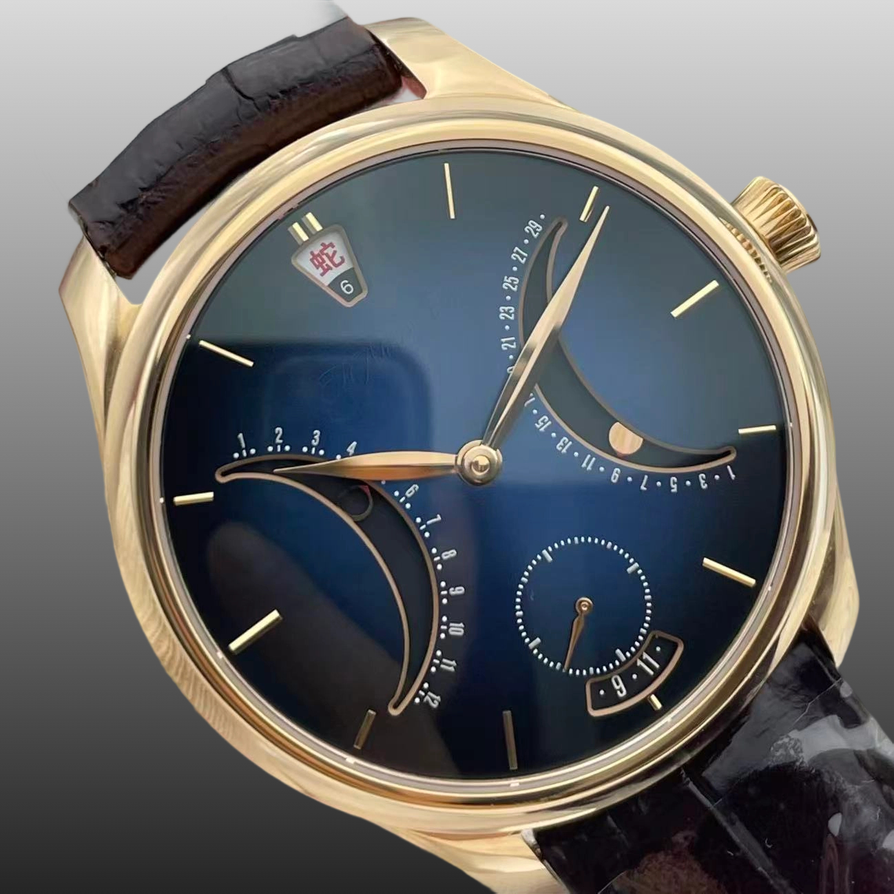 H.Moser & Cie() Endeavour detail 1
