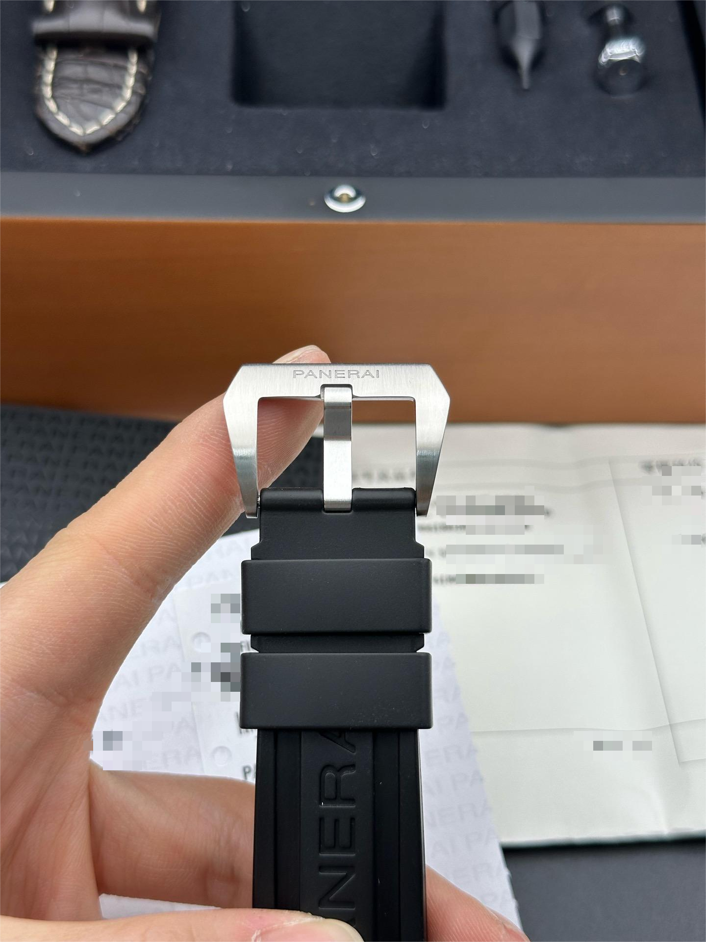 Panerai PAM01312 detail 4