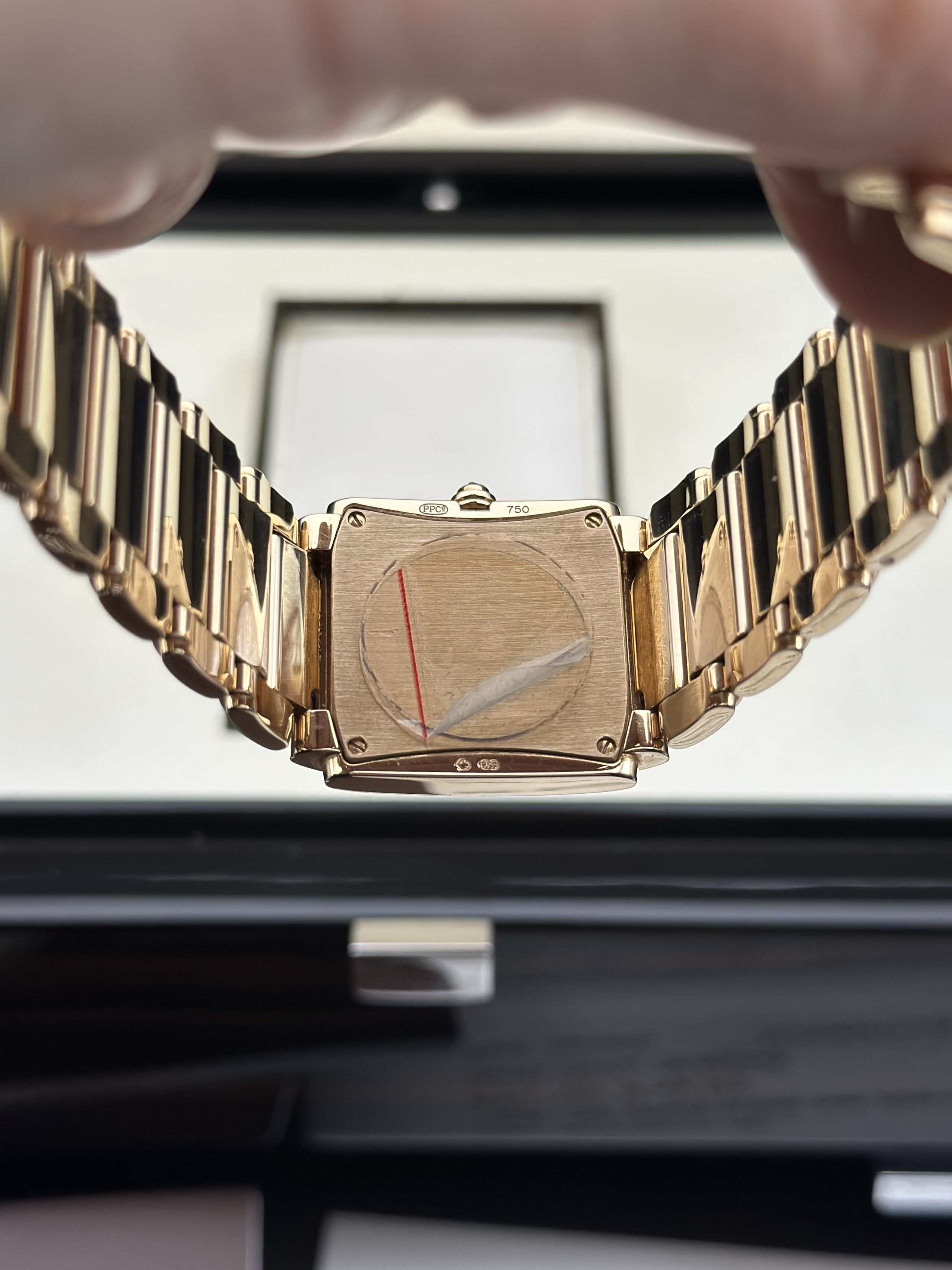 Patek Philippe 4910 / 11R-011 detail 7