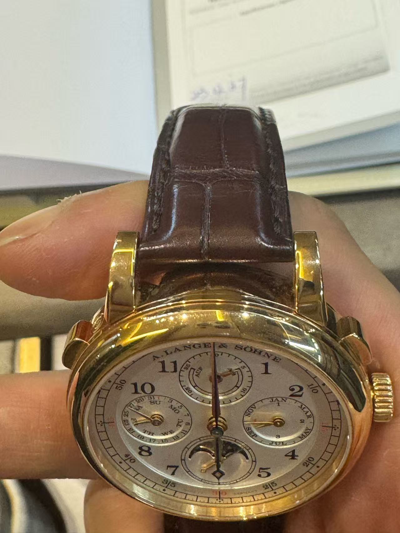A. Lange & S&ouml;hne 421.032 detail 3