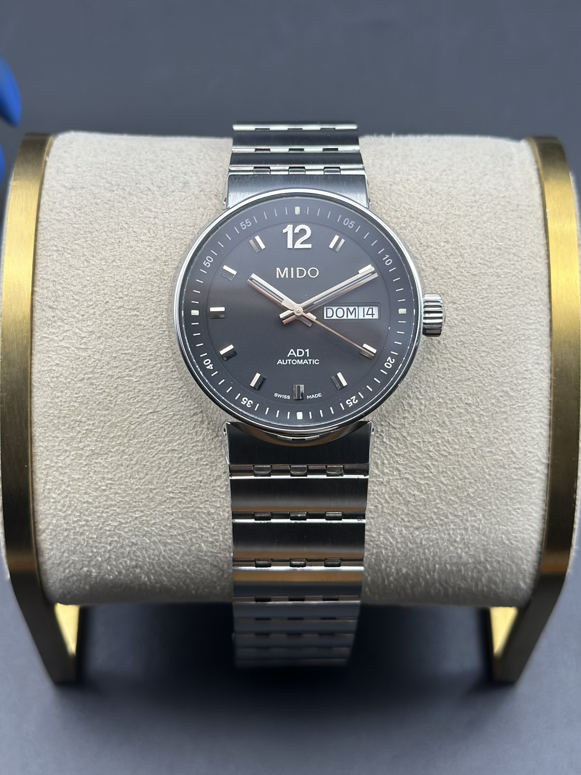 Mido M8330.4.28.1