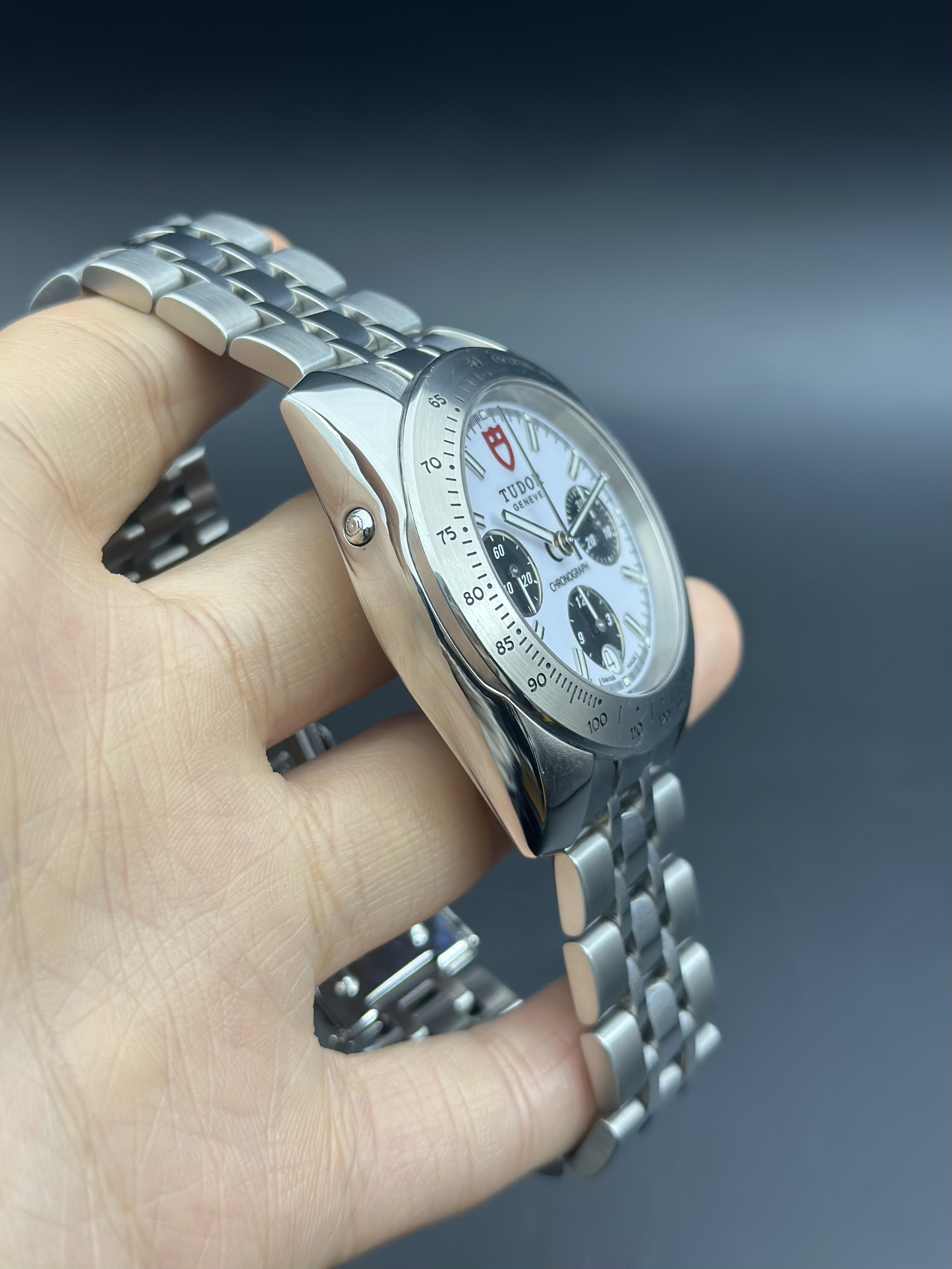 Tudor 20300-93570 detail 3