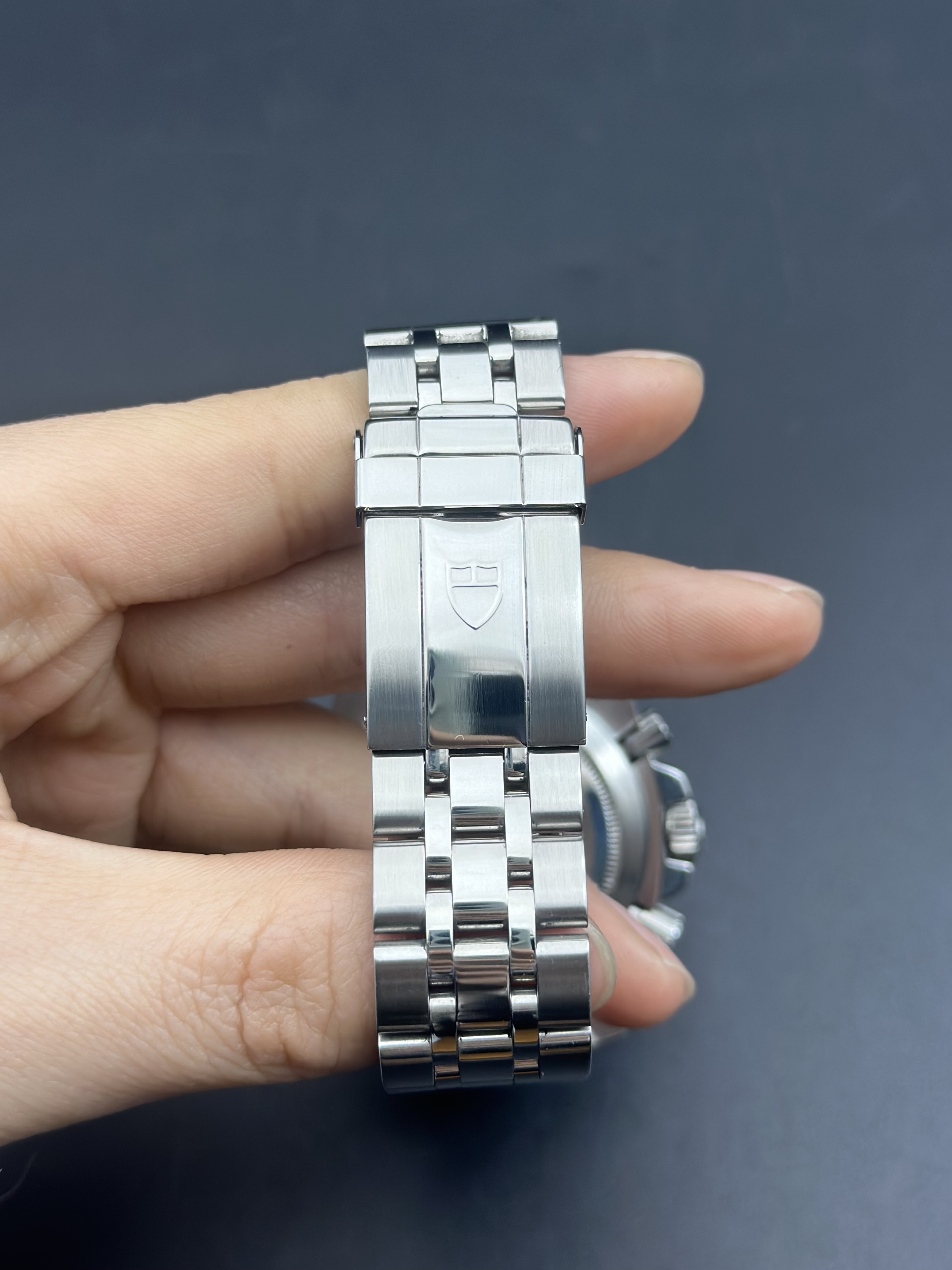 Tudor 20300-93570 detail 4