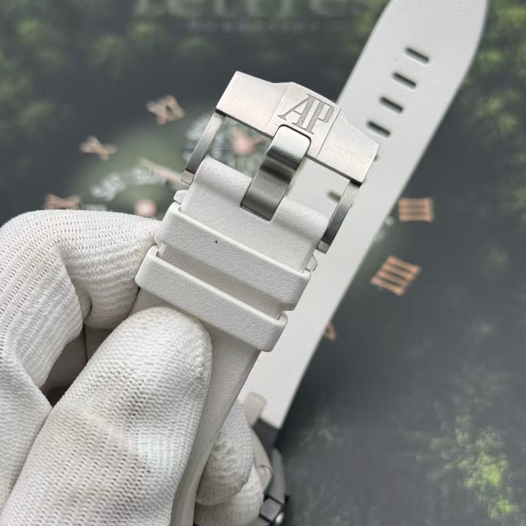 Audemars Piguet 26405 detail 5