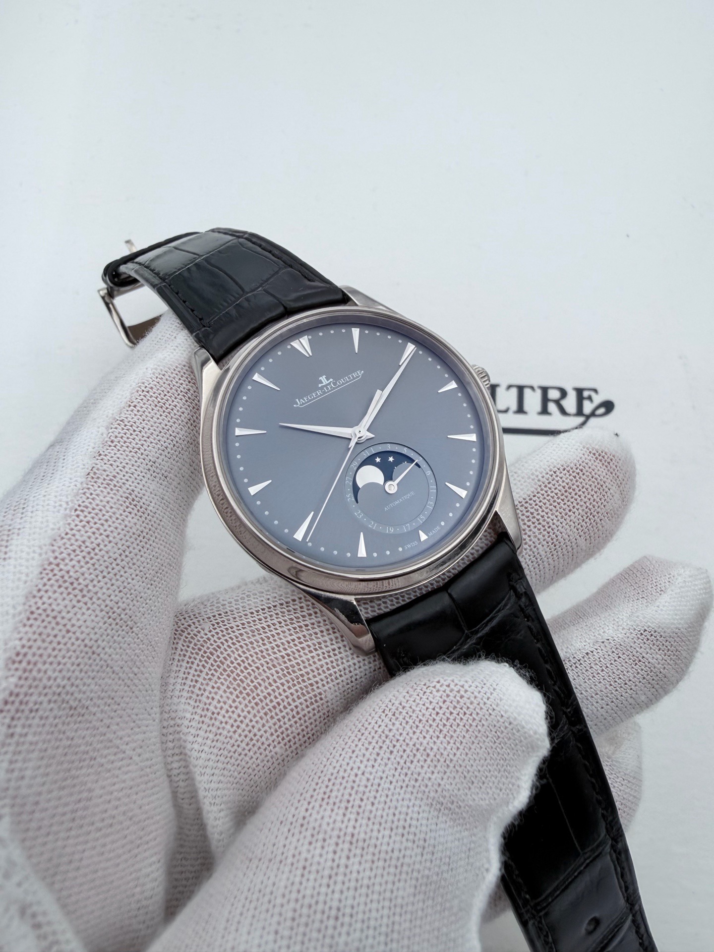 Jaeger-LeCoultre 1363540 detail 2