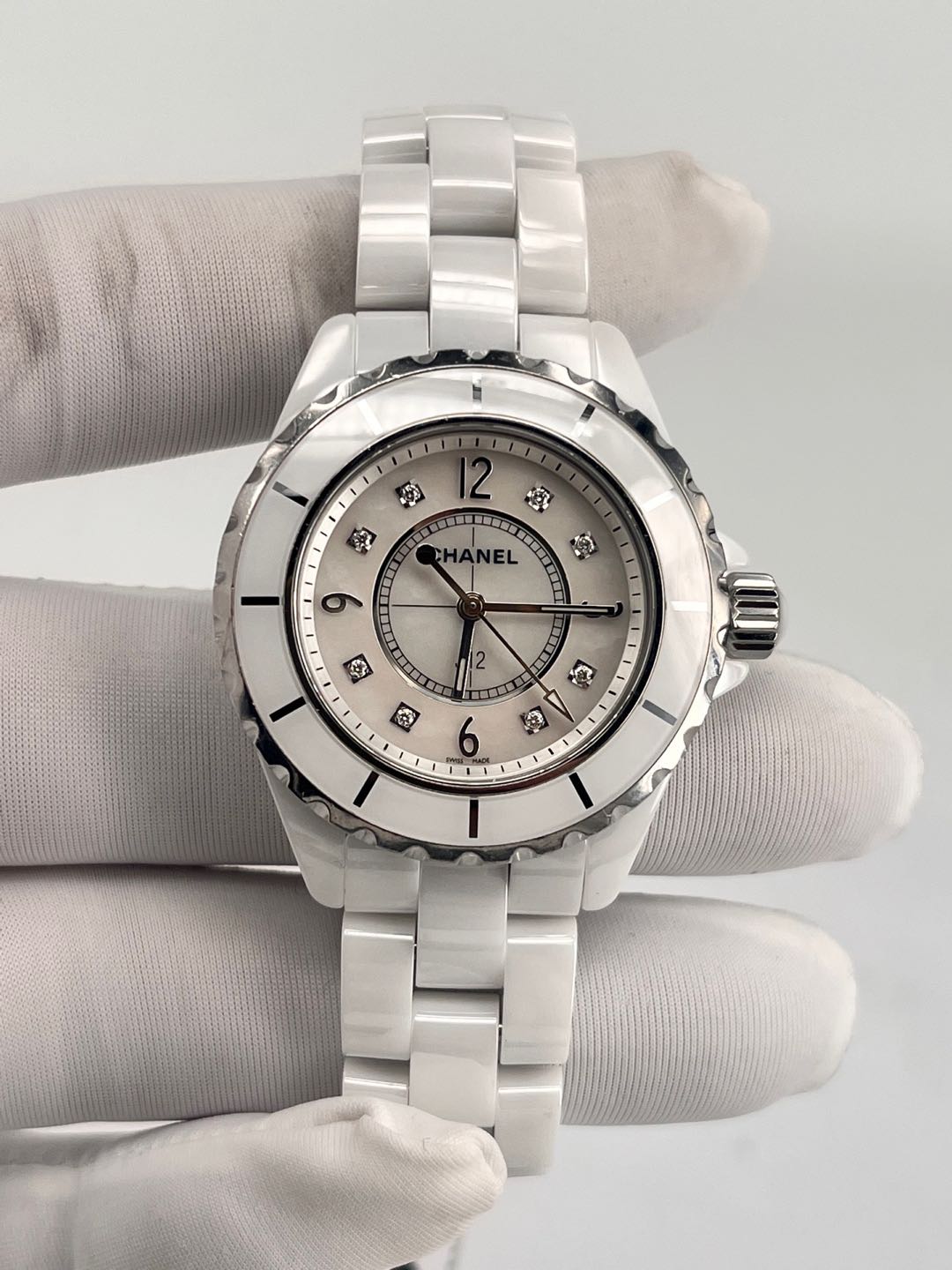 Chanel H2422