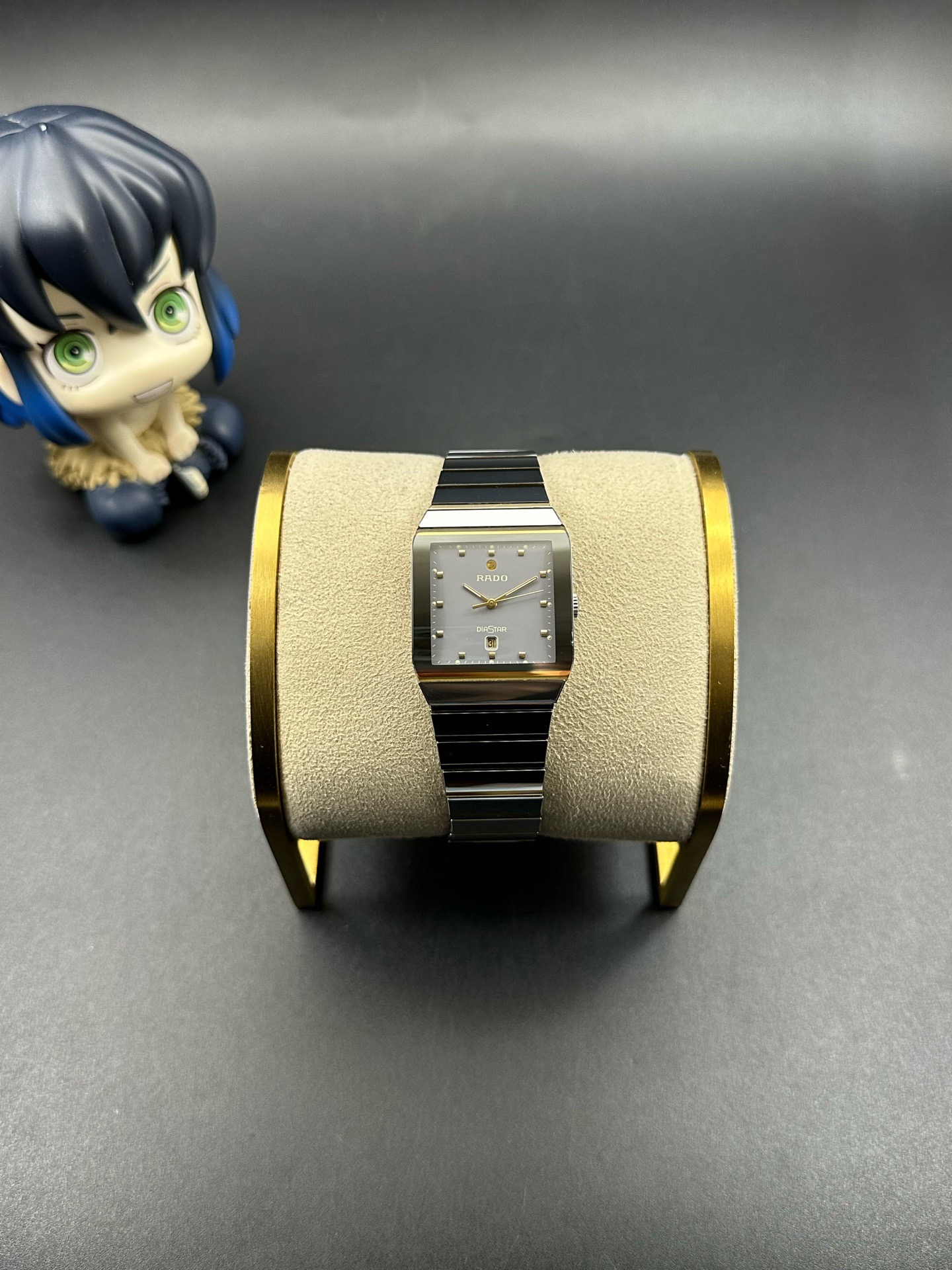 Rado 561.0384.3.710 detail 2