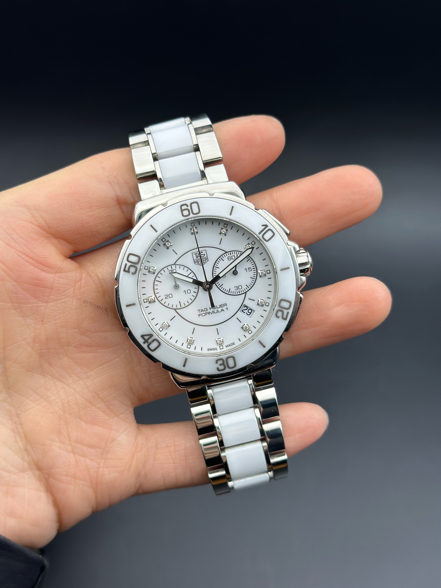 TAG Heuer CAH1211.BA0863 detail 1