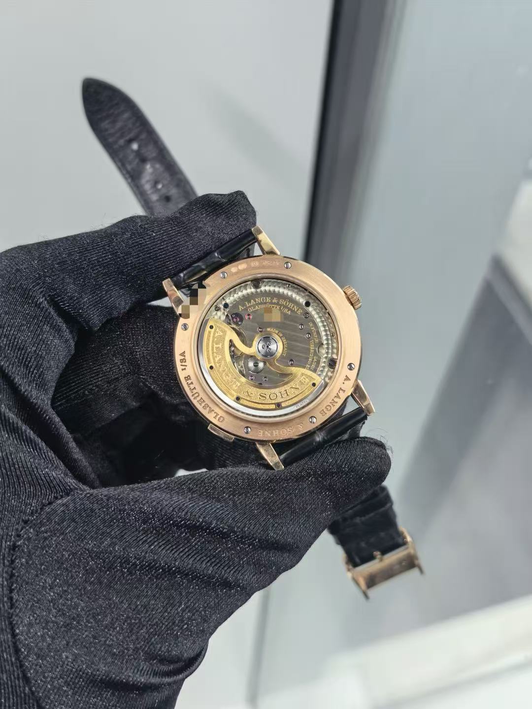 A. Lange & S&ouml;hne 384.031 detail 1