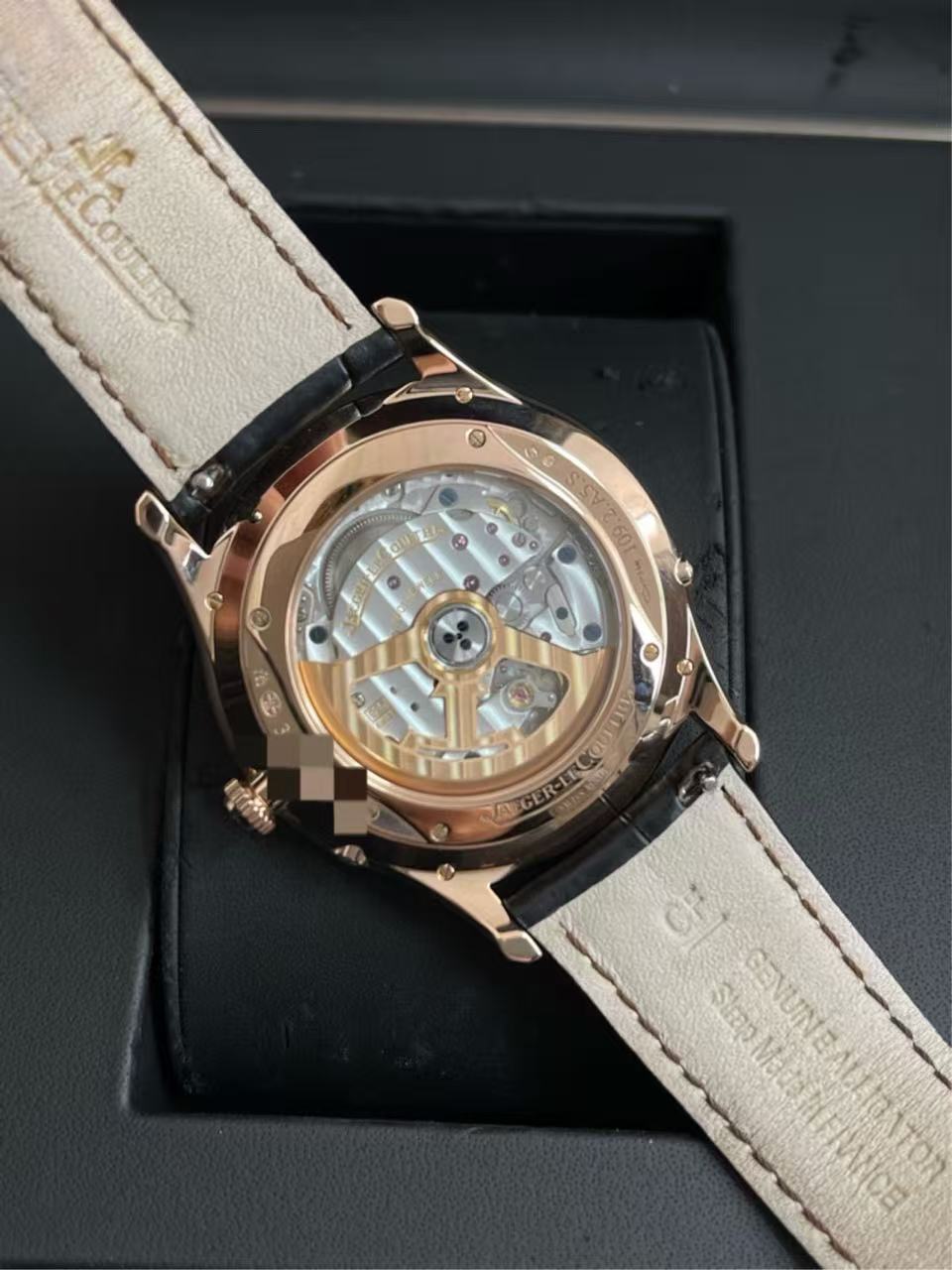 Jaeger-LeCoultre 1362510 detail 3