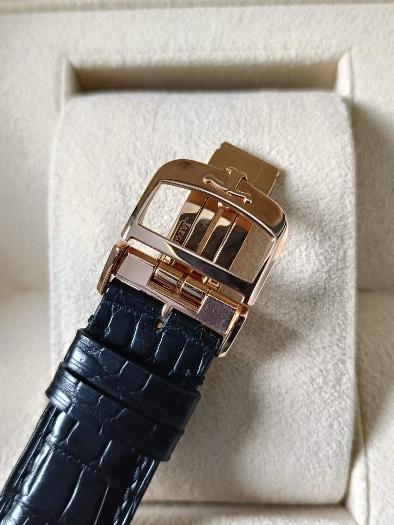 Jaeger-LeCoultre 1302501 detail 4