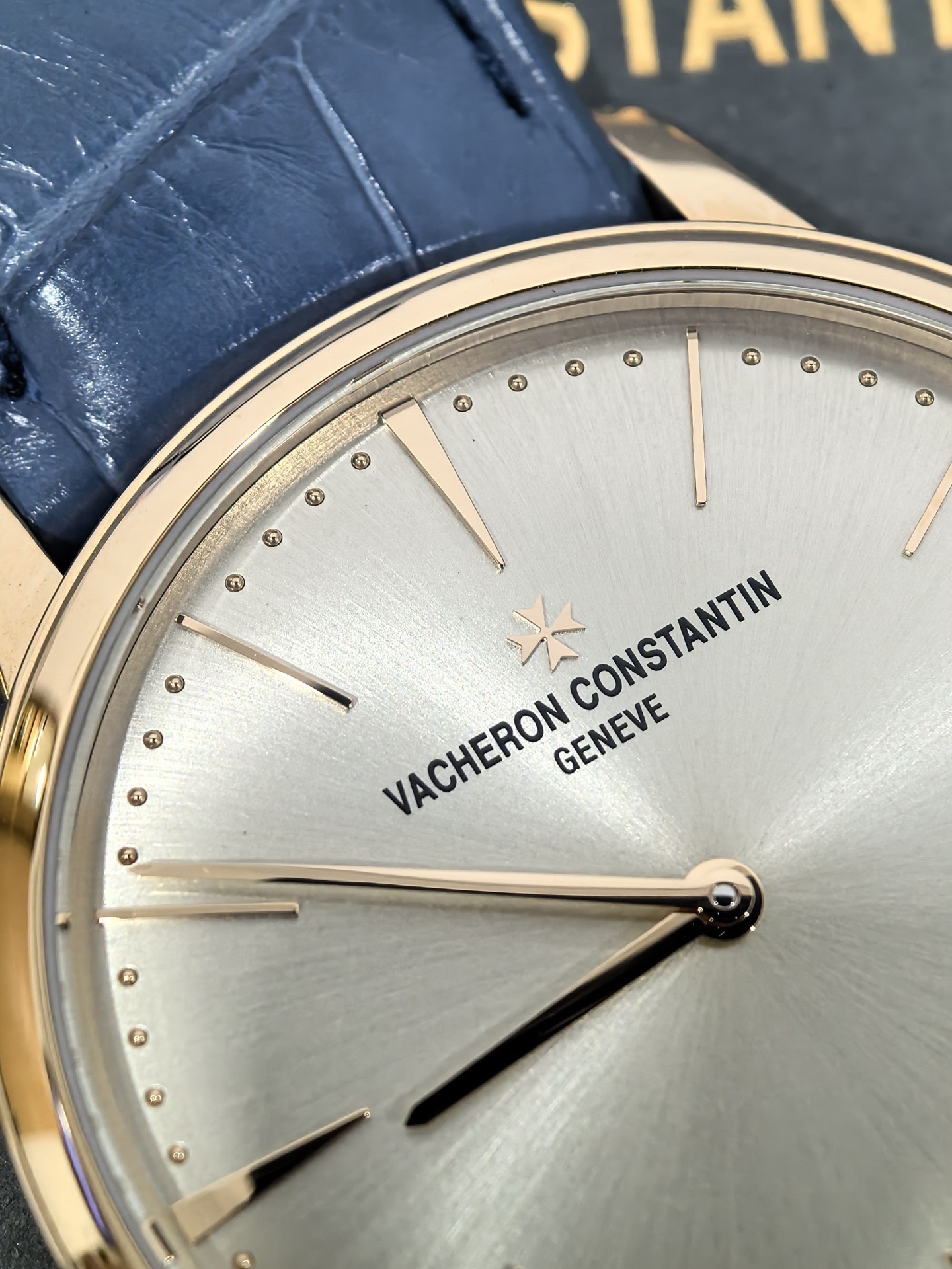 Vacheron Constantin 1410U / 000R-H018 detail 3
