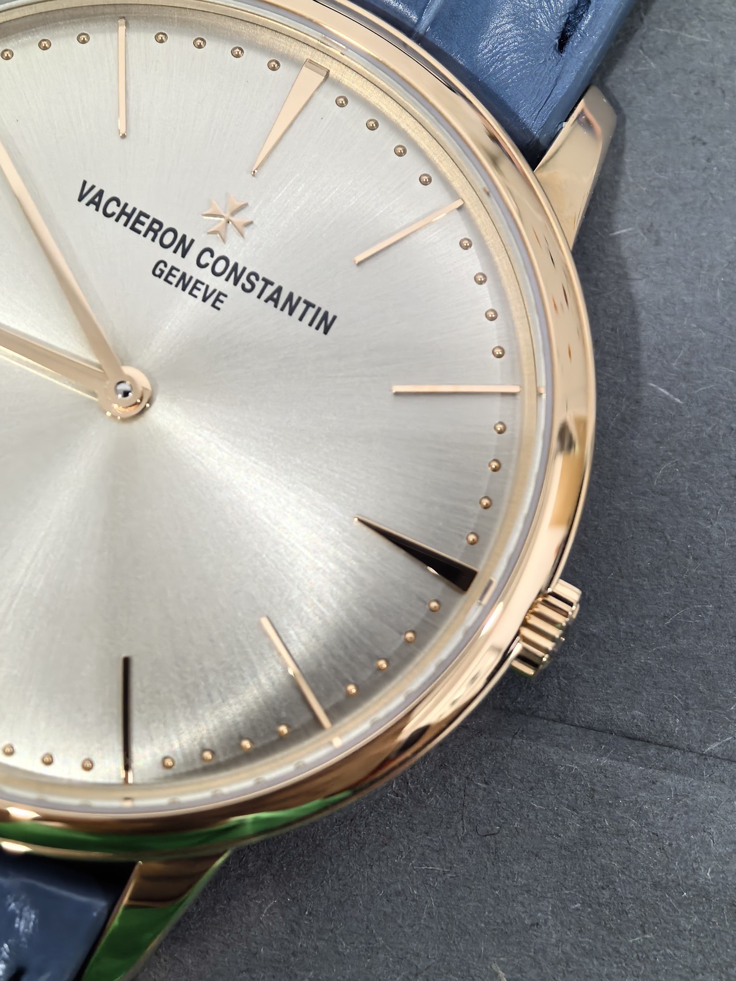 Vacheron Constantin 1410U / 000R-H018 detail 4