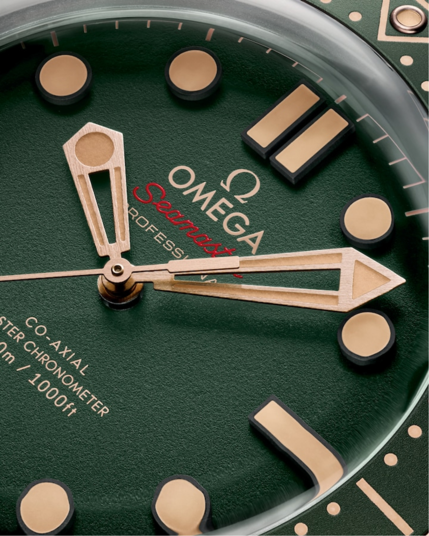 Omega 210.92.42.20.10.001 detail 2