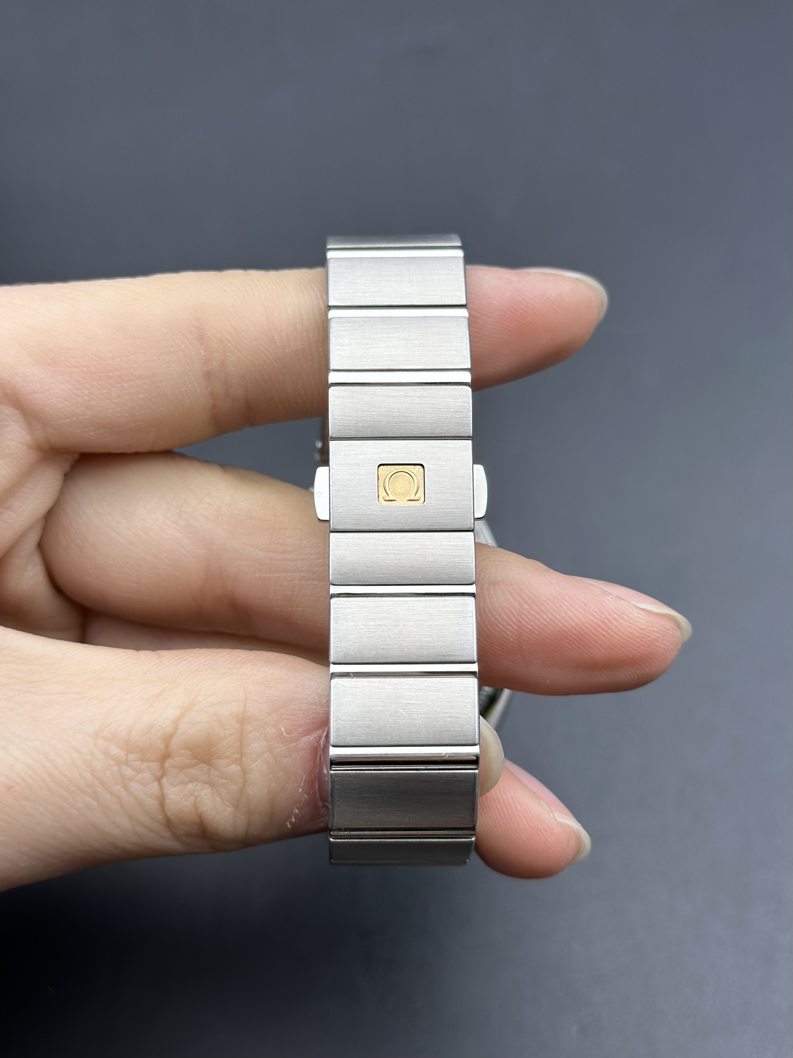 Omega 123.20.31.20.55.004 detail 4