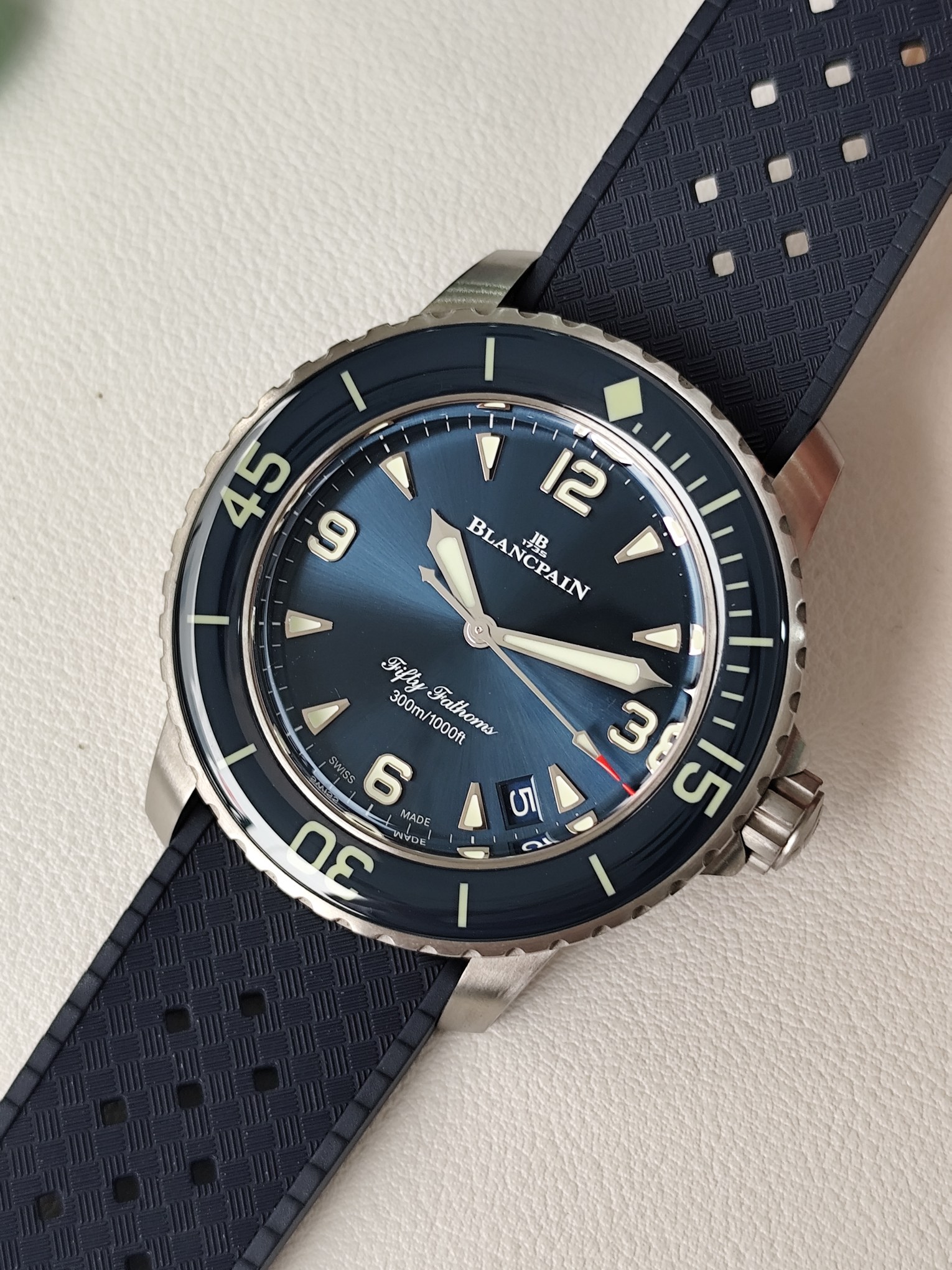 Blancpain 5010-12B40-O64 detail 2