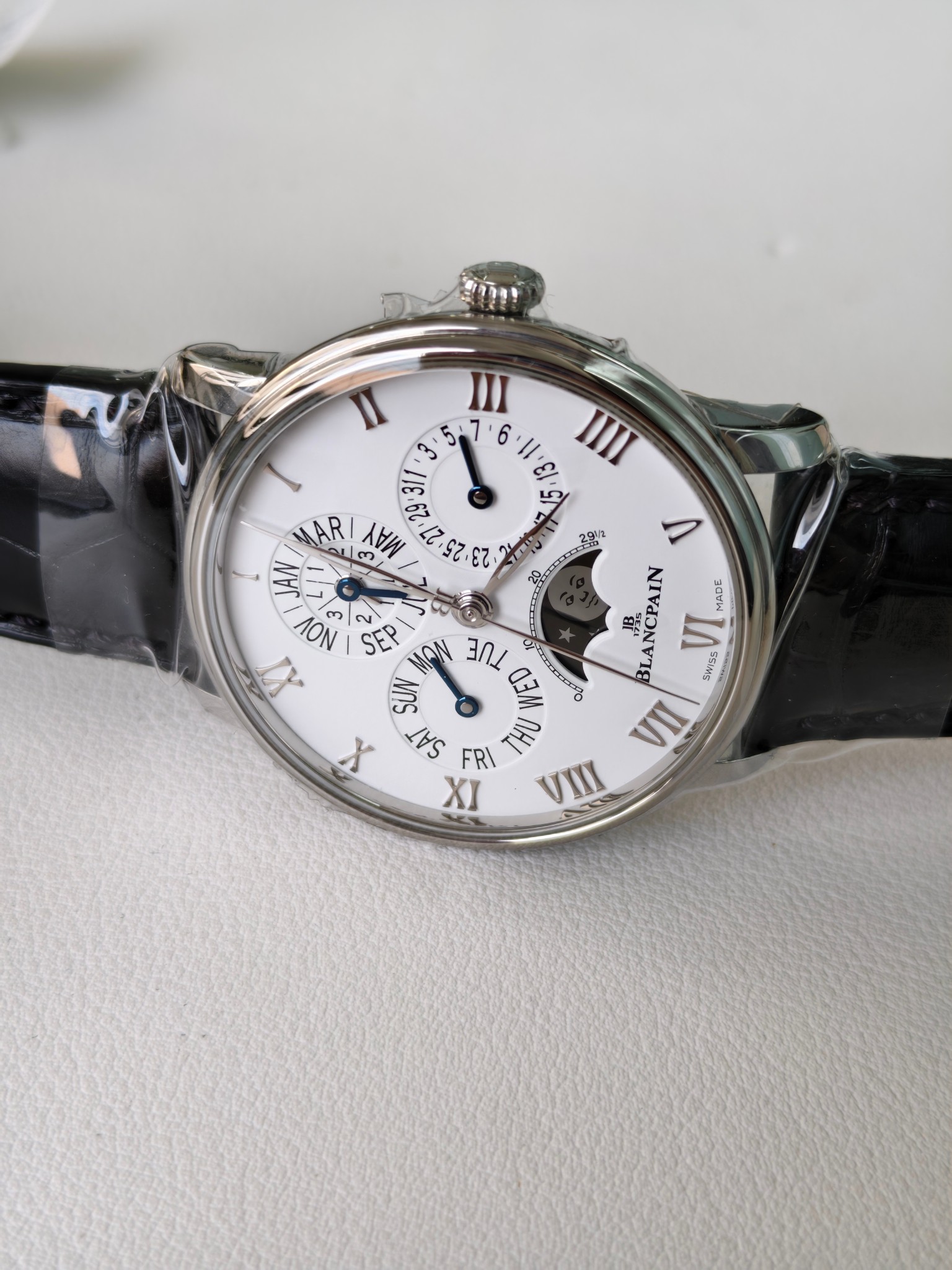 Blancpain 6656-1127-55B detail 2