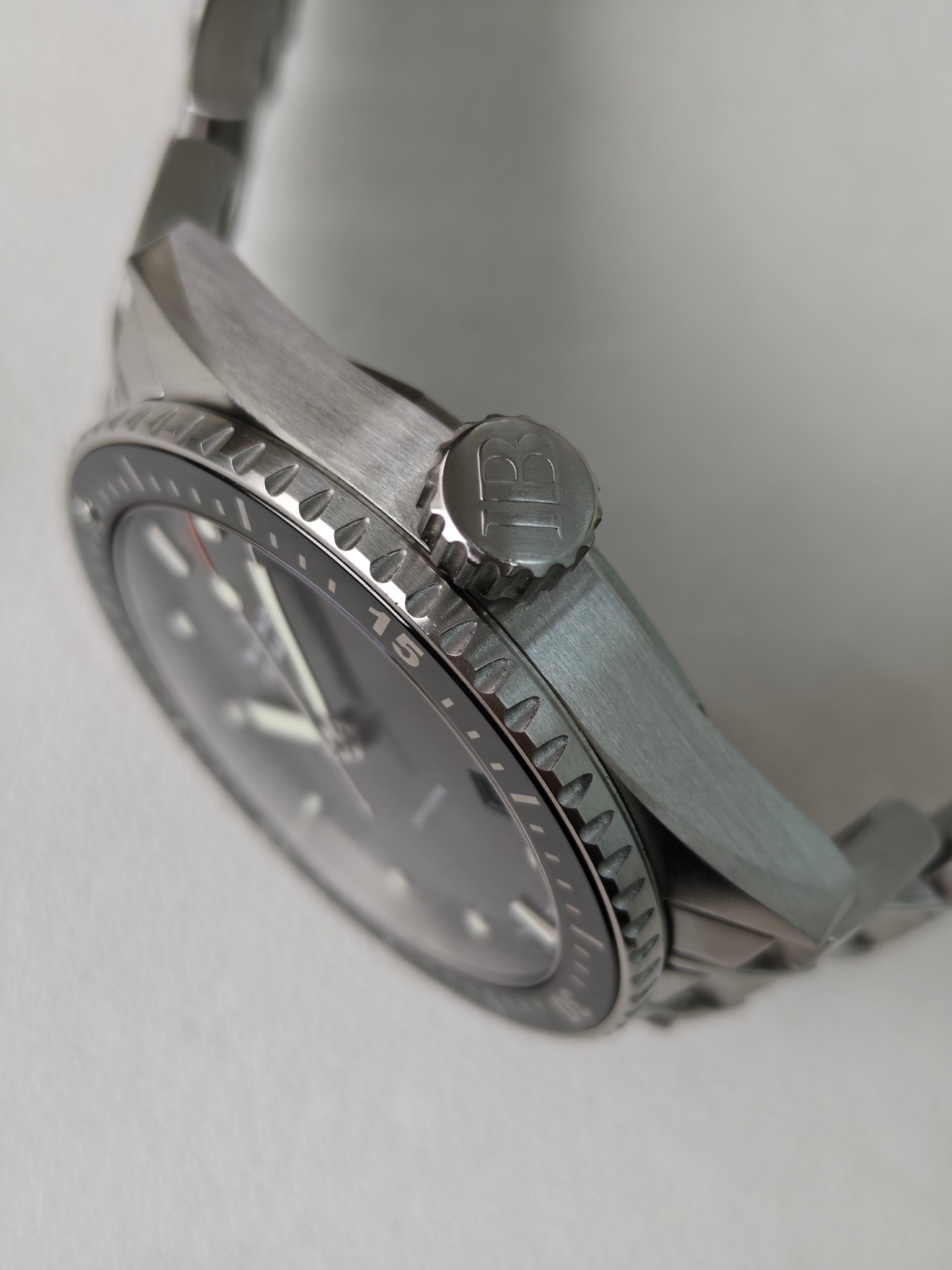 Blancpain 5000-1110-70B detail 2