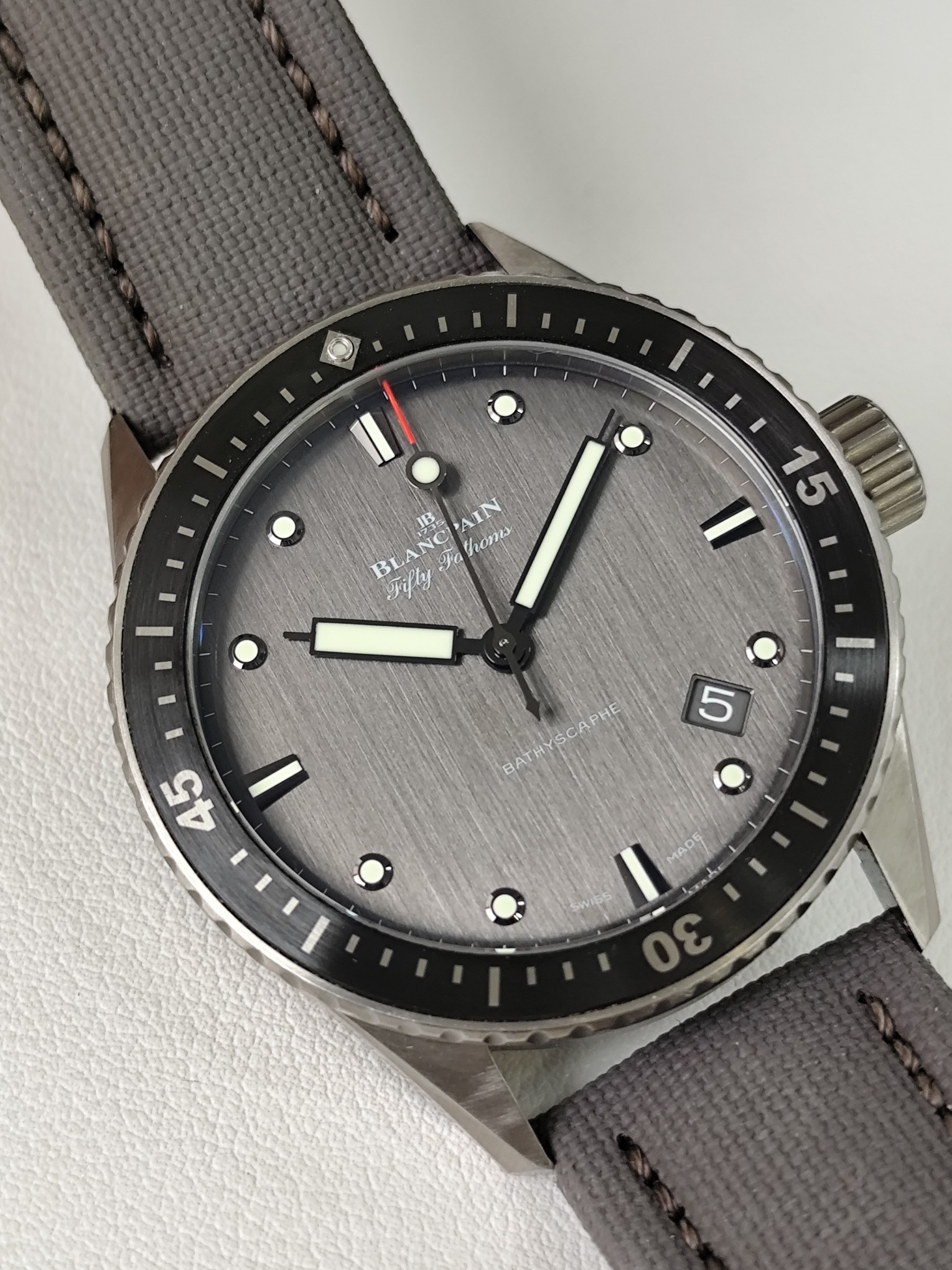 Blancpain 5000-1210-G52A detail 1