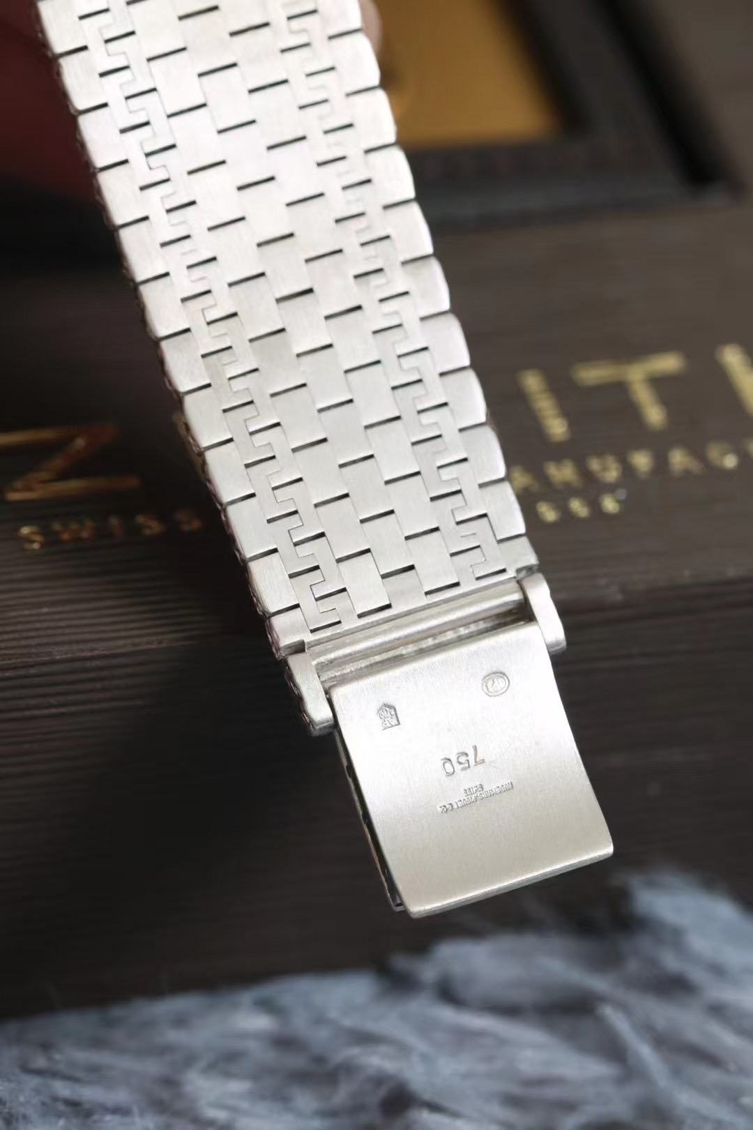 Audemars Piguet Vintage detail 5