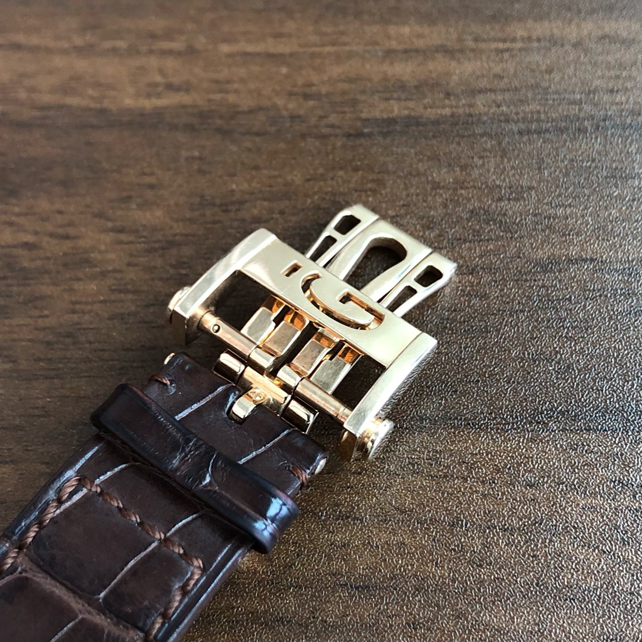 G&eacute;rald Genta Vintage detail 5