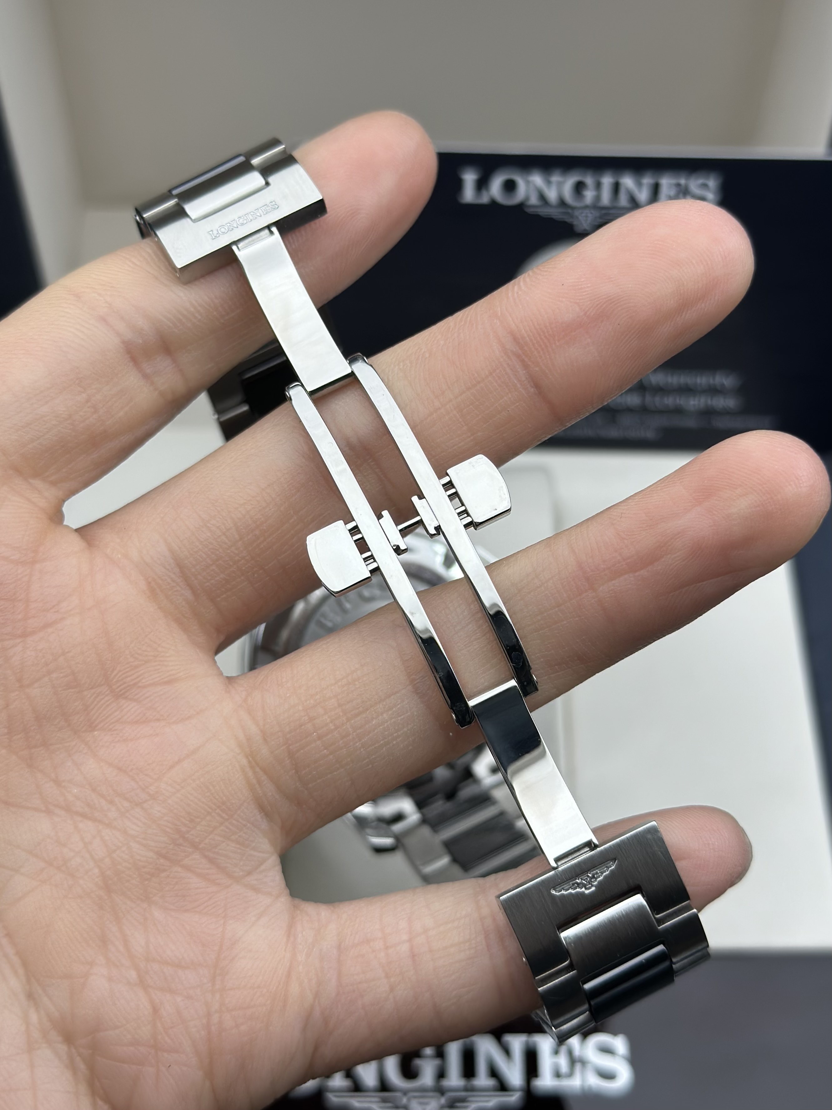 Longines L3.281.0.57.7 detail 4