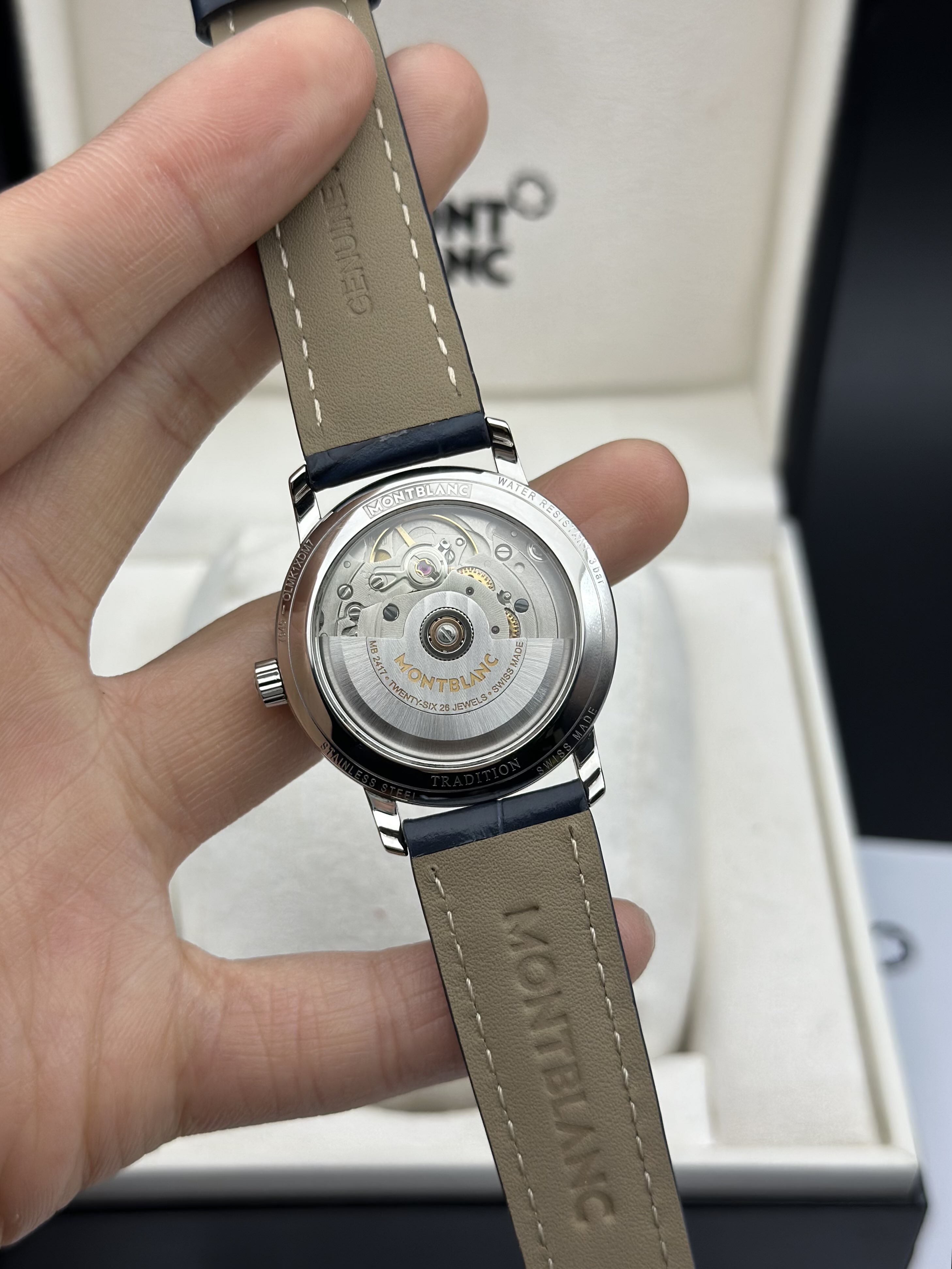 Montblanc MB127772 detail 6