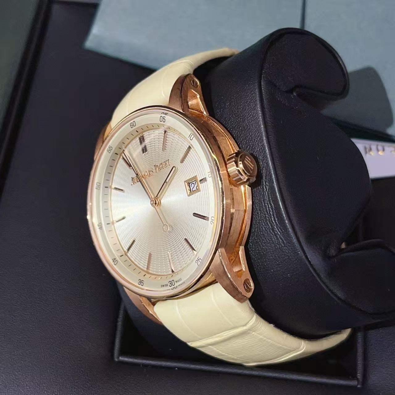 Audemars Piguet 77410OR.OO.A825CR.01 detail 7