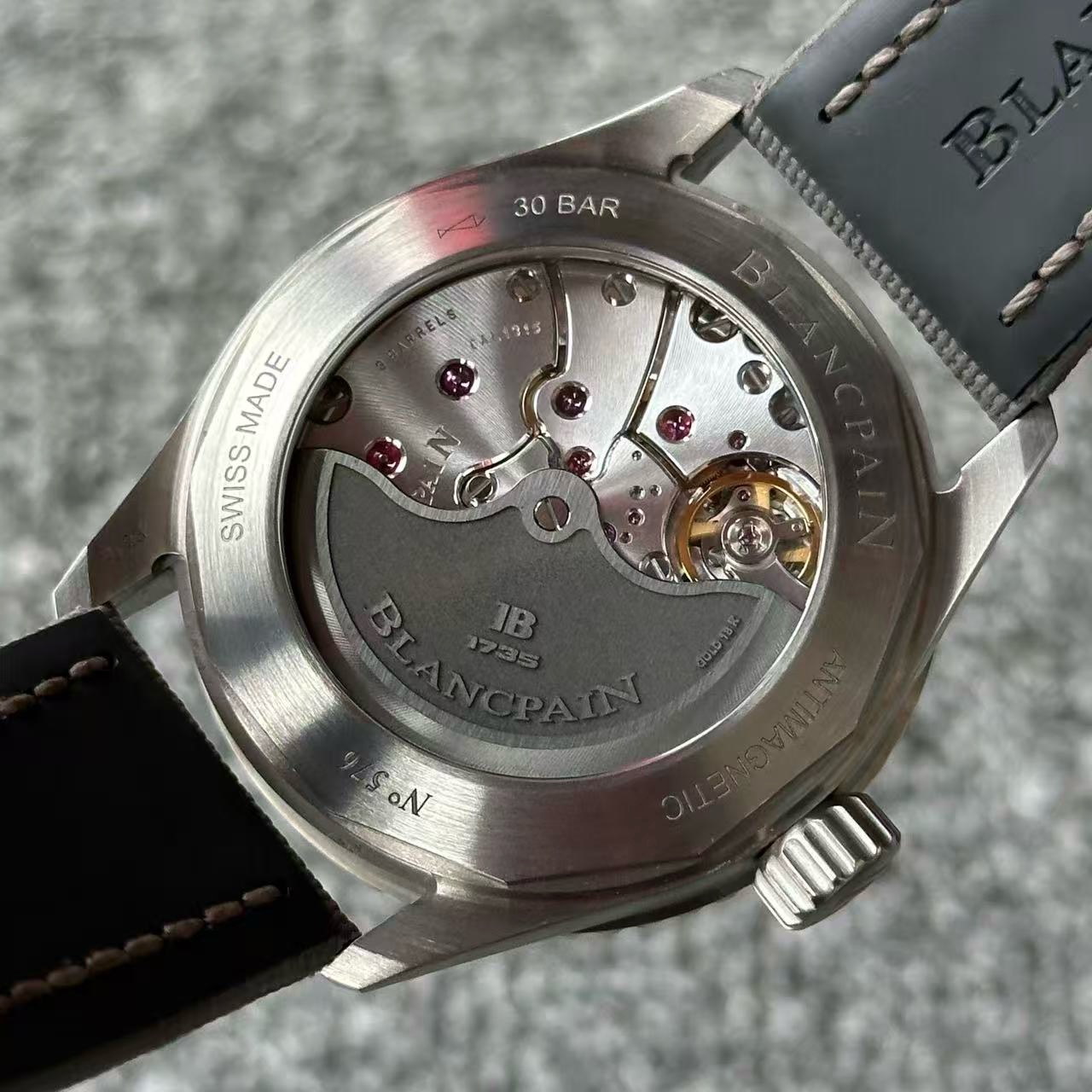 Blancpain 5000-1210-G52A detail 6
