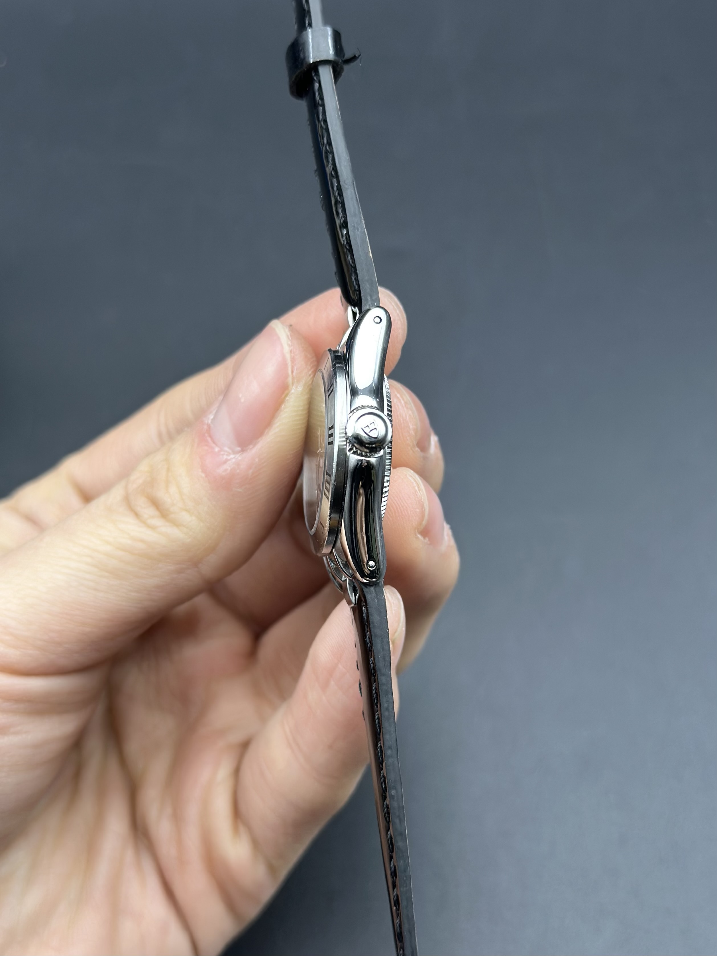 Tudor 15860 detail 3