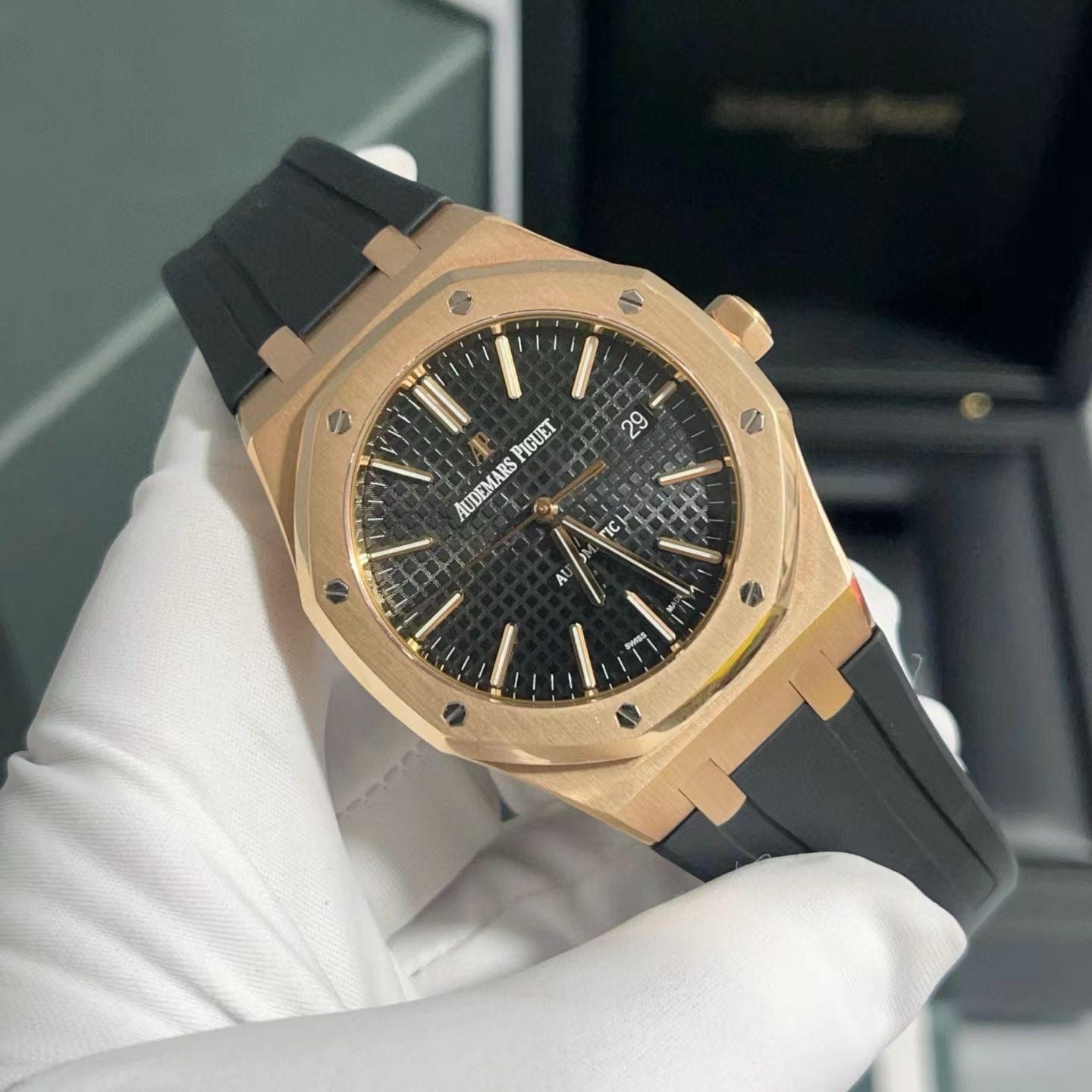 Audemars Piguet 15400OR.OO.D002CR.01 detail 1
