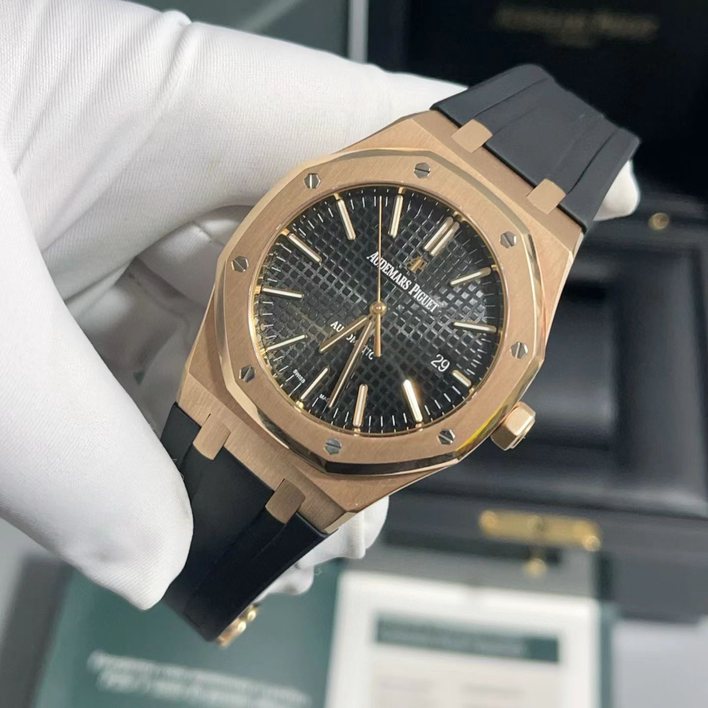 Audemars Piguet 15400OR.OO.D002CR.01 detail 2