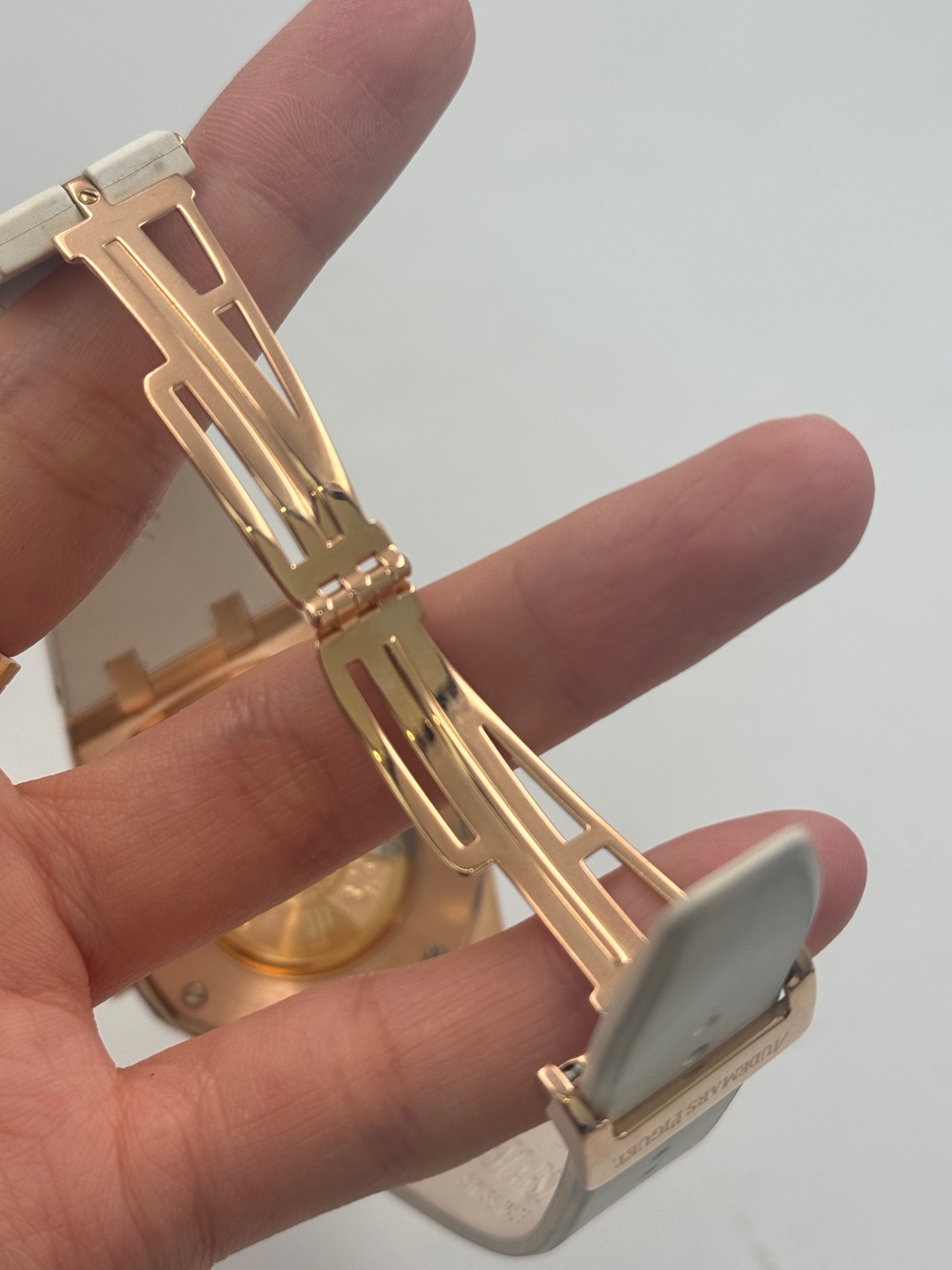 Audemars Piguet 15400OR.OO.D088CR.01 detail 3