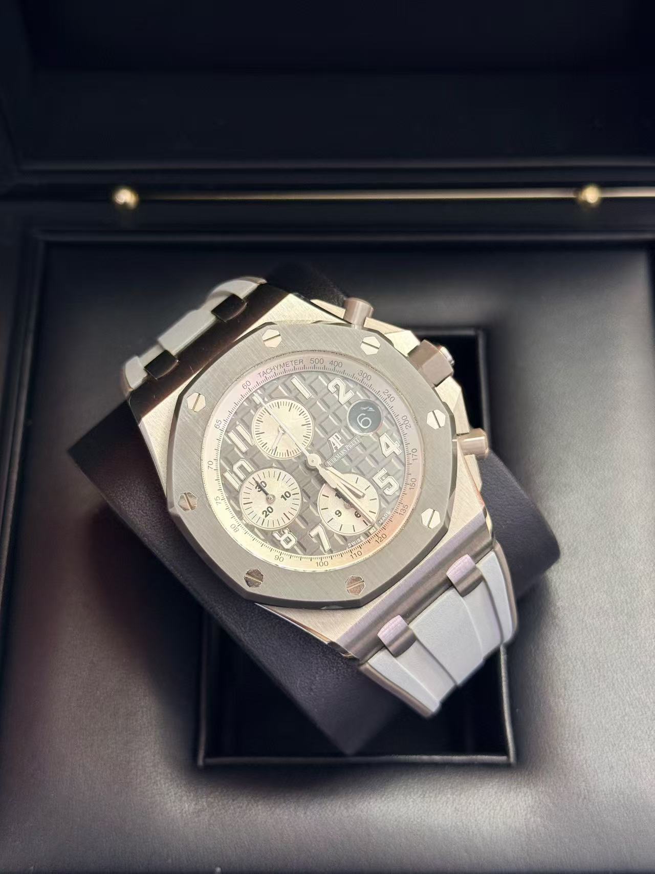 Audemars Piguet 26470IO.OO.A006CA.01 detail 2