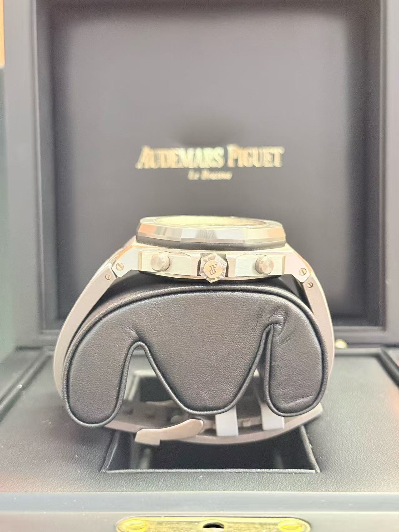 Audemars Piguet 26470IO.OO.A006CA.01 detail 3
