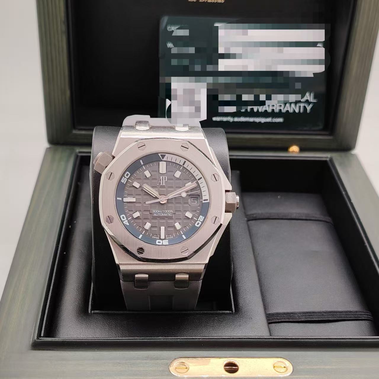 Audemars Piguet 15720ST.OO.A009CA.01